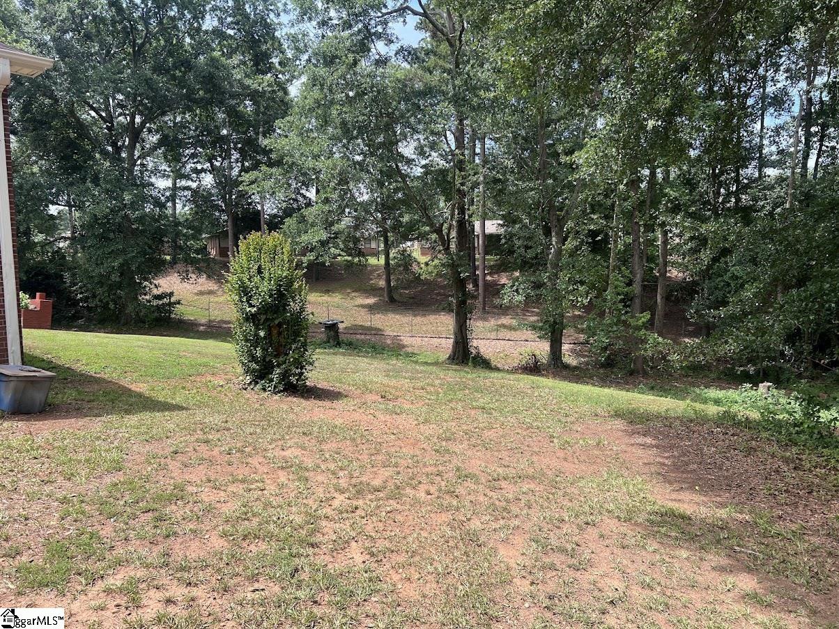213 Hillcrest Circle Anderson, SC 29624