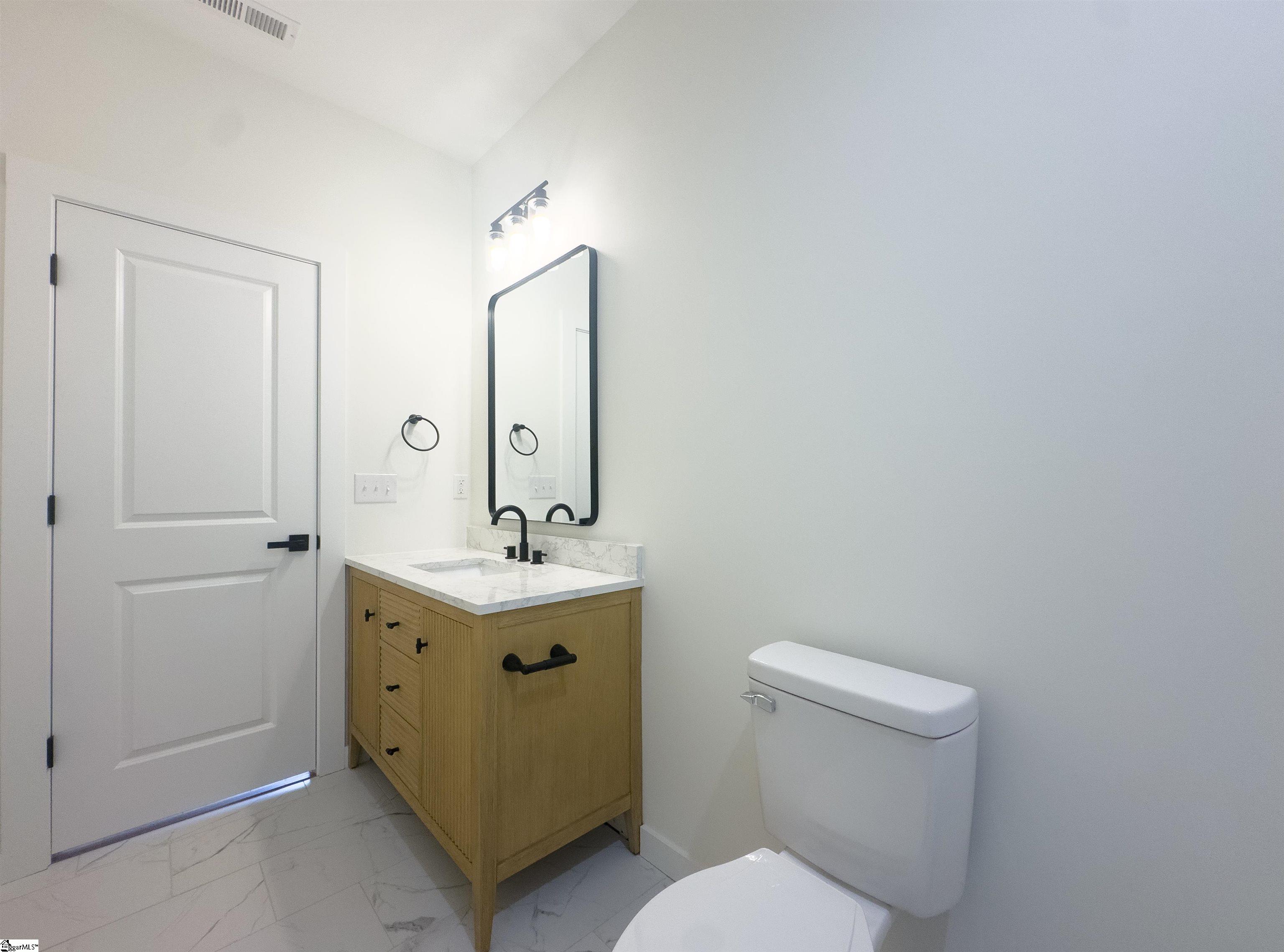 193 Wood Street Spartanburg, SC 29303