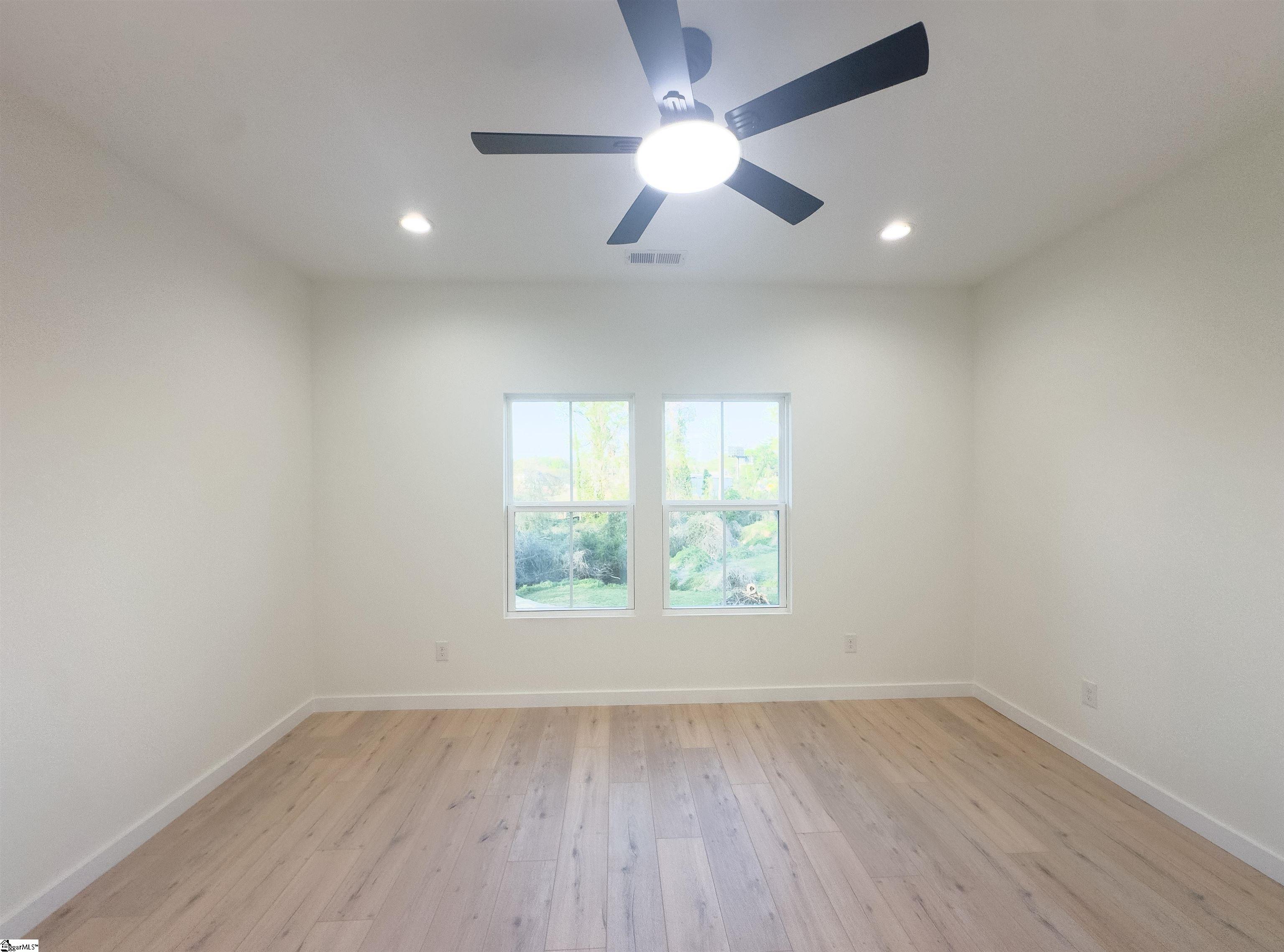 193 Wood Street Spartanburg, SC 29303