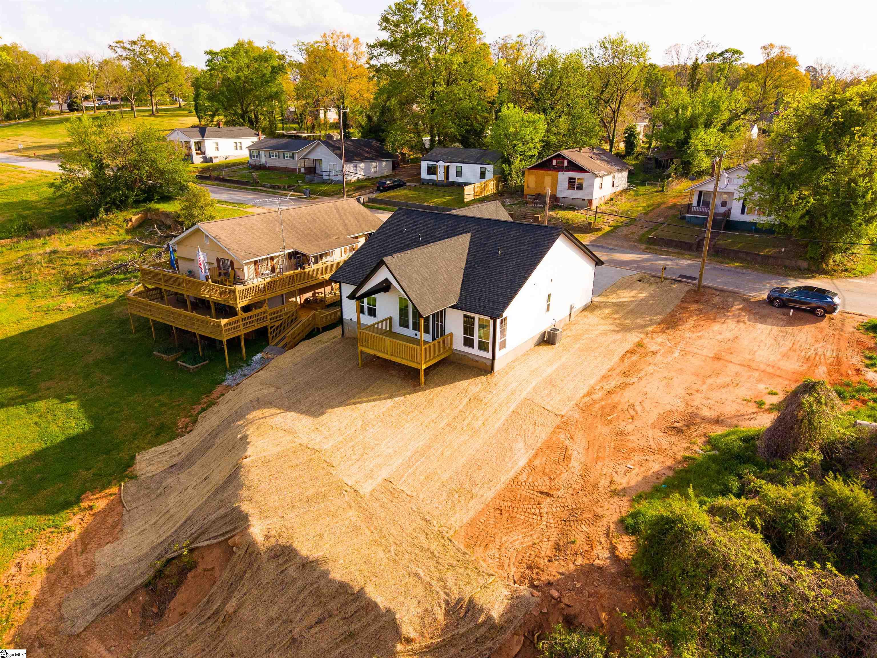 193 Wood Street Spartanburg, SC 29303