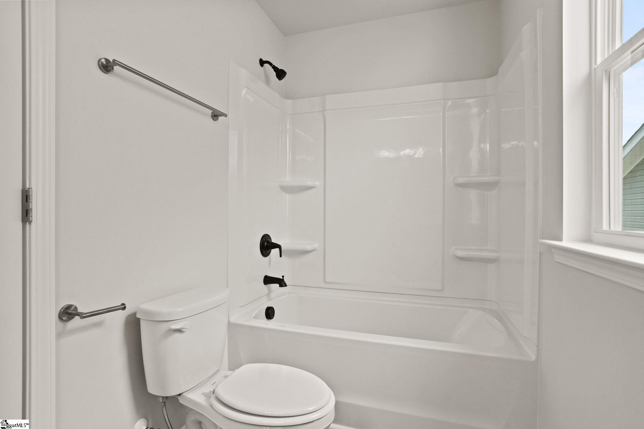16 Red Bank Road Simpsonville, SC 29681