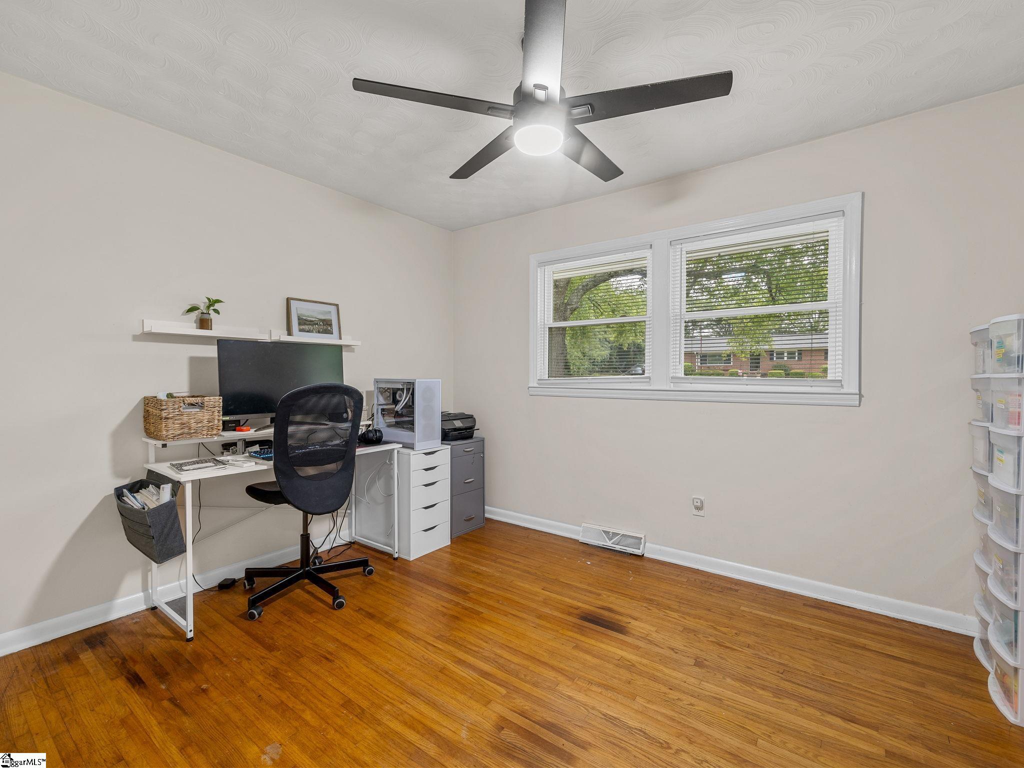 304 Earl Drive Spartanburg, SC 29306