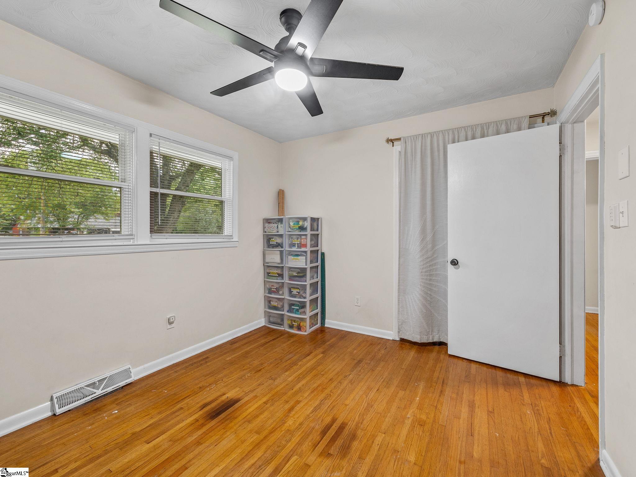 304 Earl Drive Spartanburg, SC 29306