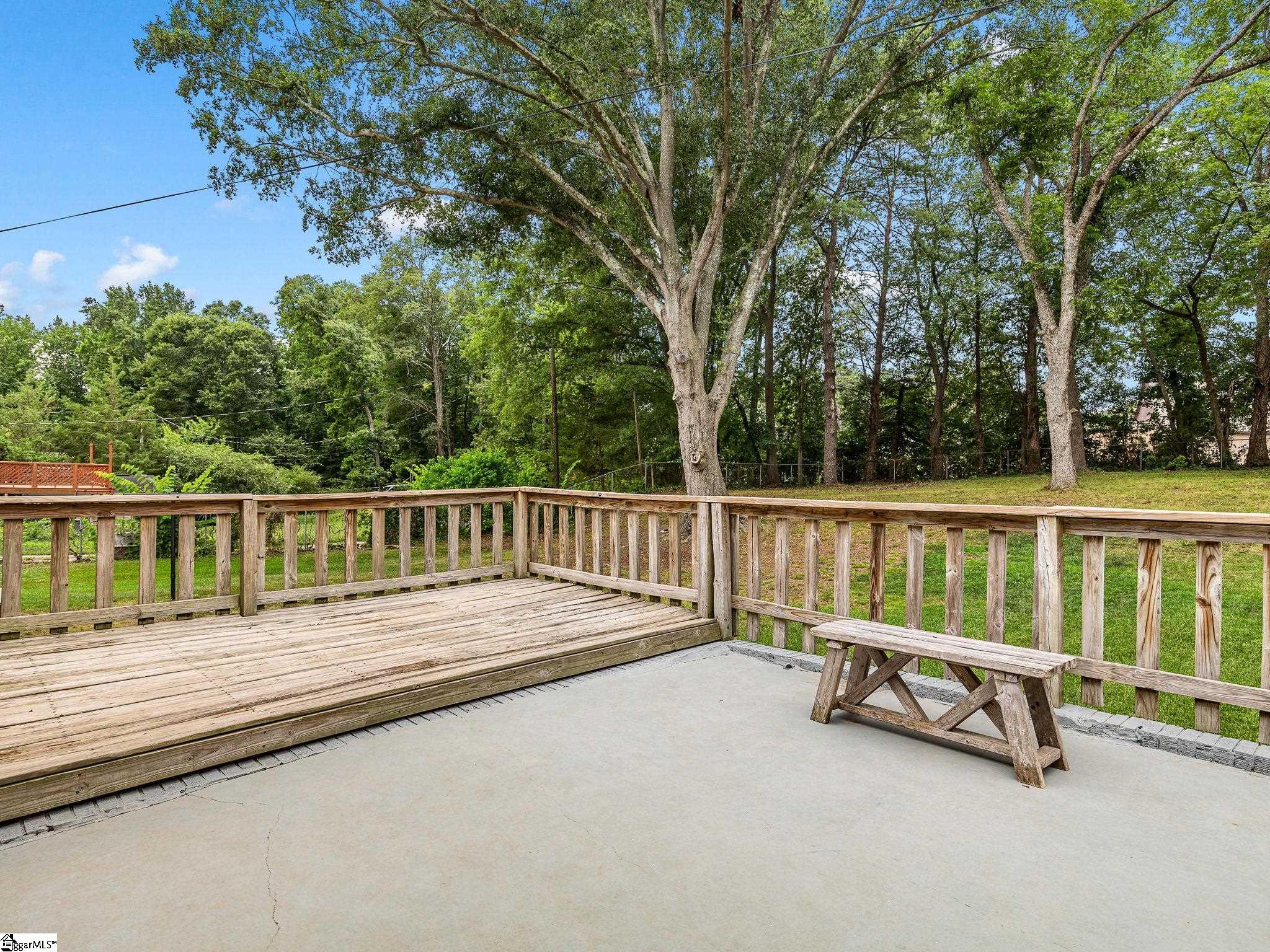 304 Earl Drive Spartanburg, SC 29306