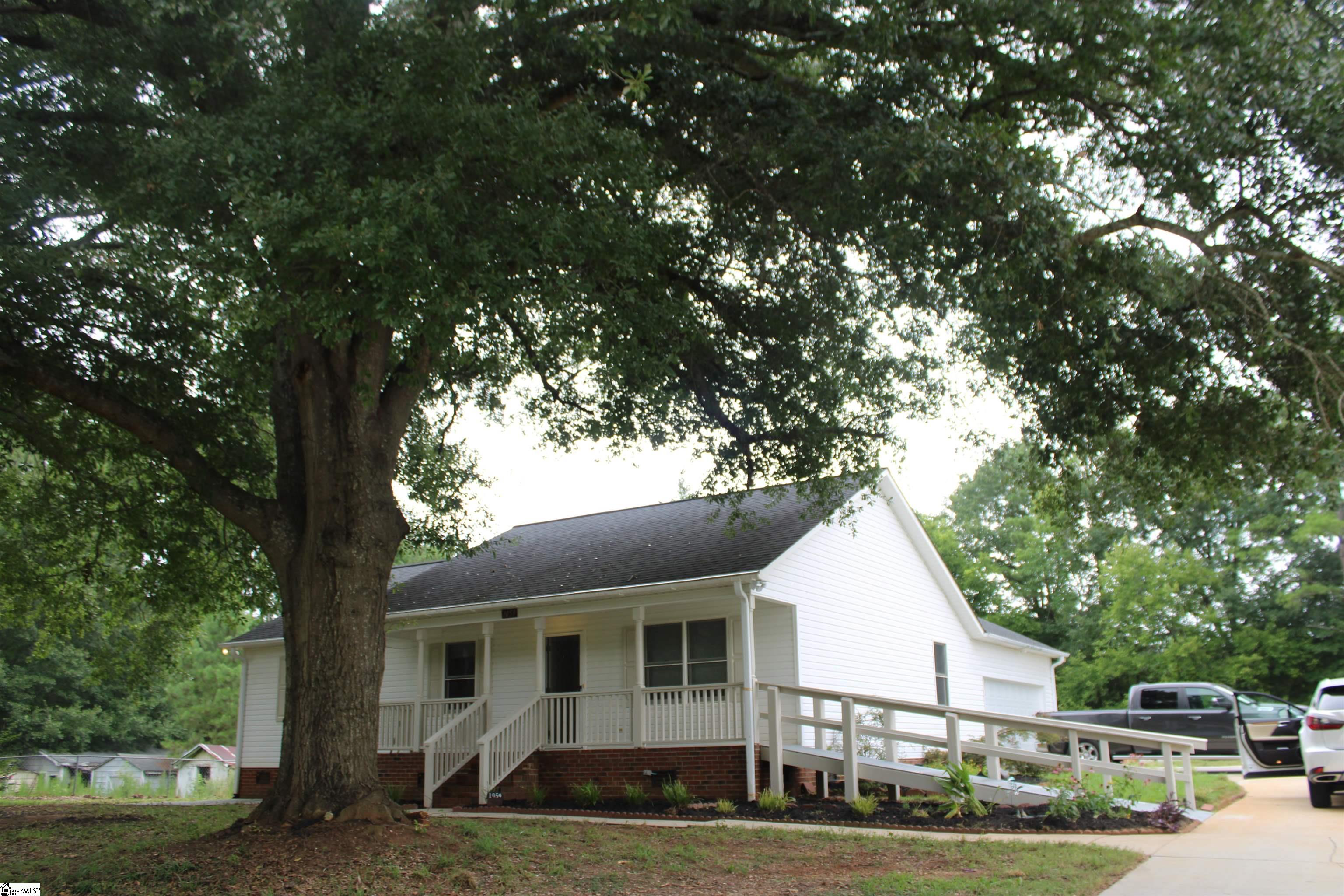 1059 Otts Shoals Road Roebuck, SC 29376