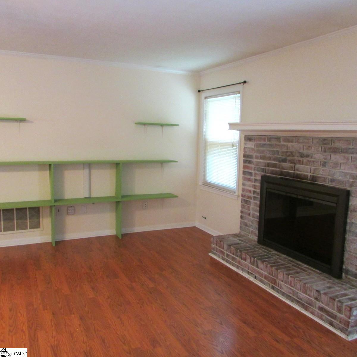 203 Pine Tree Drive Simpsonville, SC 29680