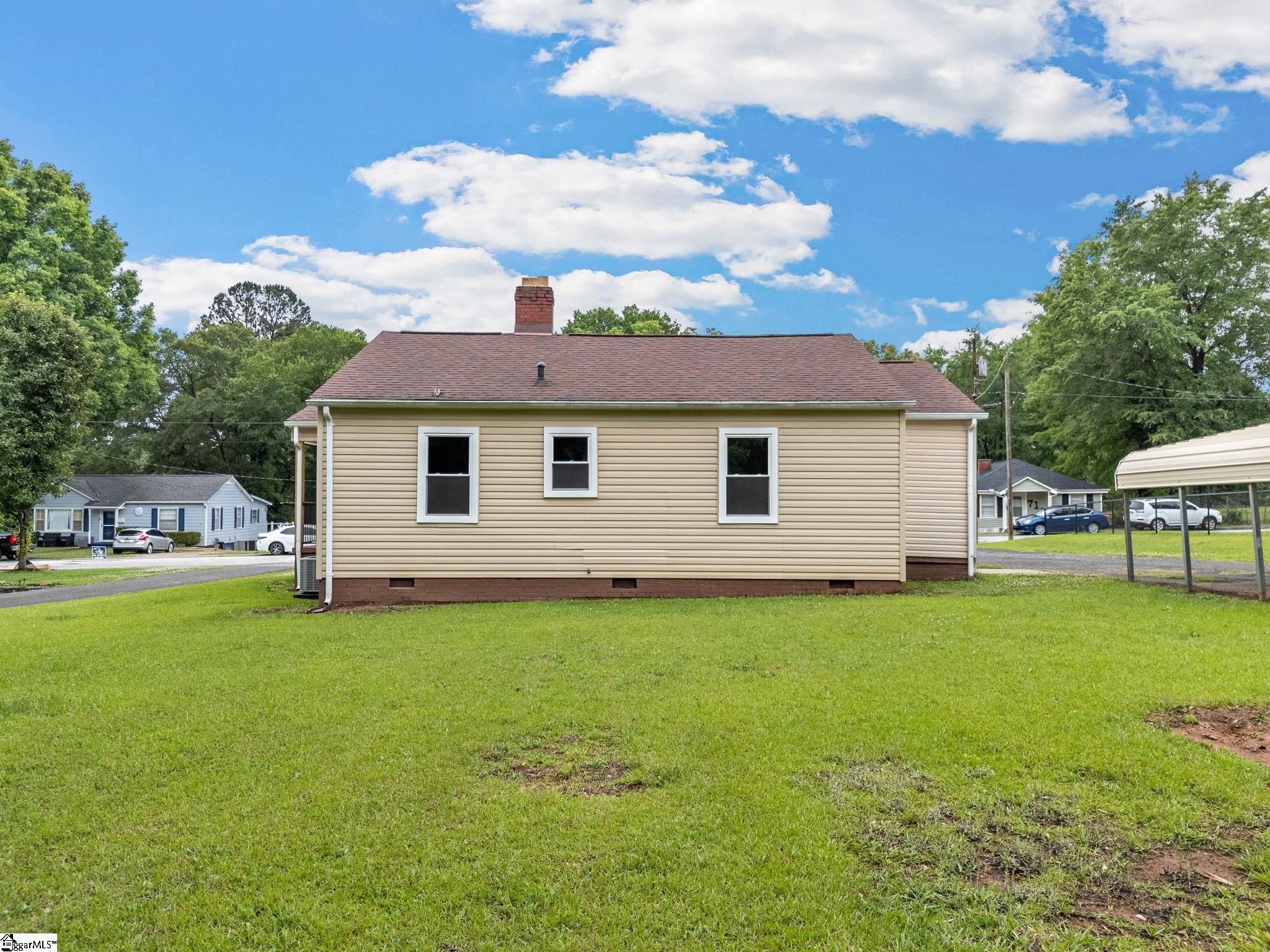 714 Holmes Street Gaffney, SC 29341