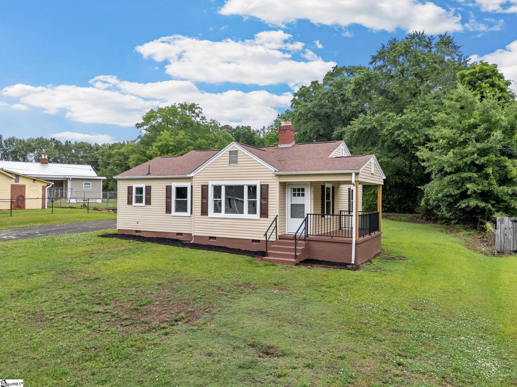 714 Holmes Street Gaffney, SC 29341