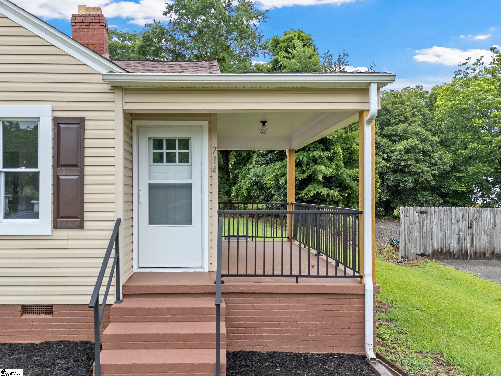 714 Holmes Street Gaffney, SC 29341