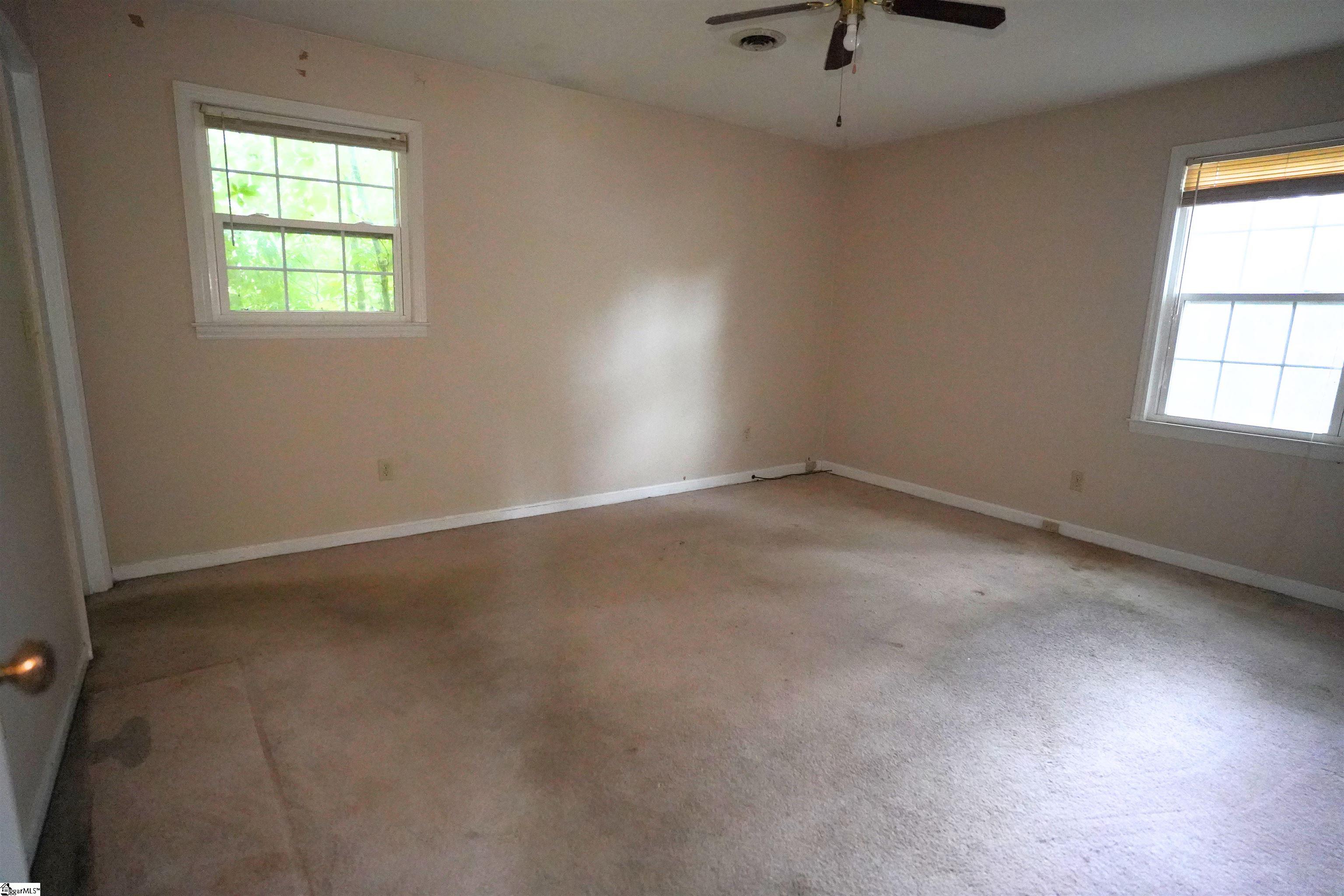 100 Crowndale Drive Taylors, SC 29687