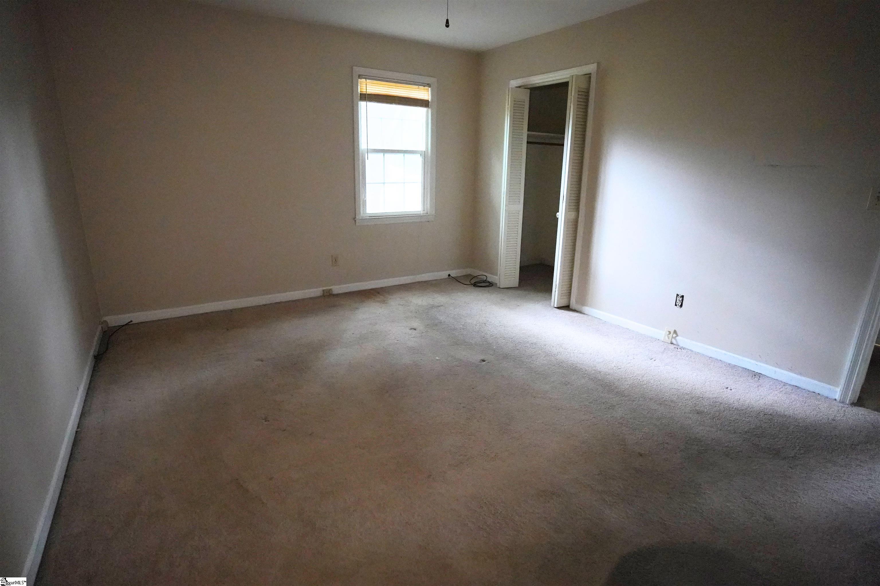100 Crowndale Drive Taylors, SC 29687