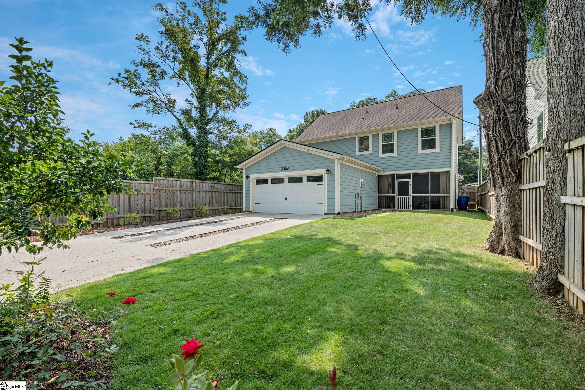 9 Winn Street Greenville, SC 29601