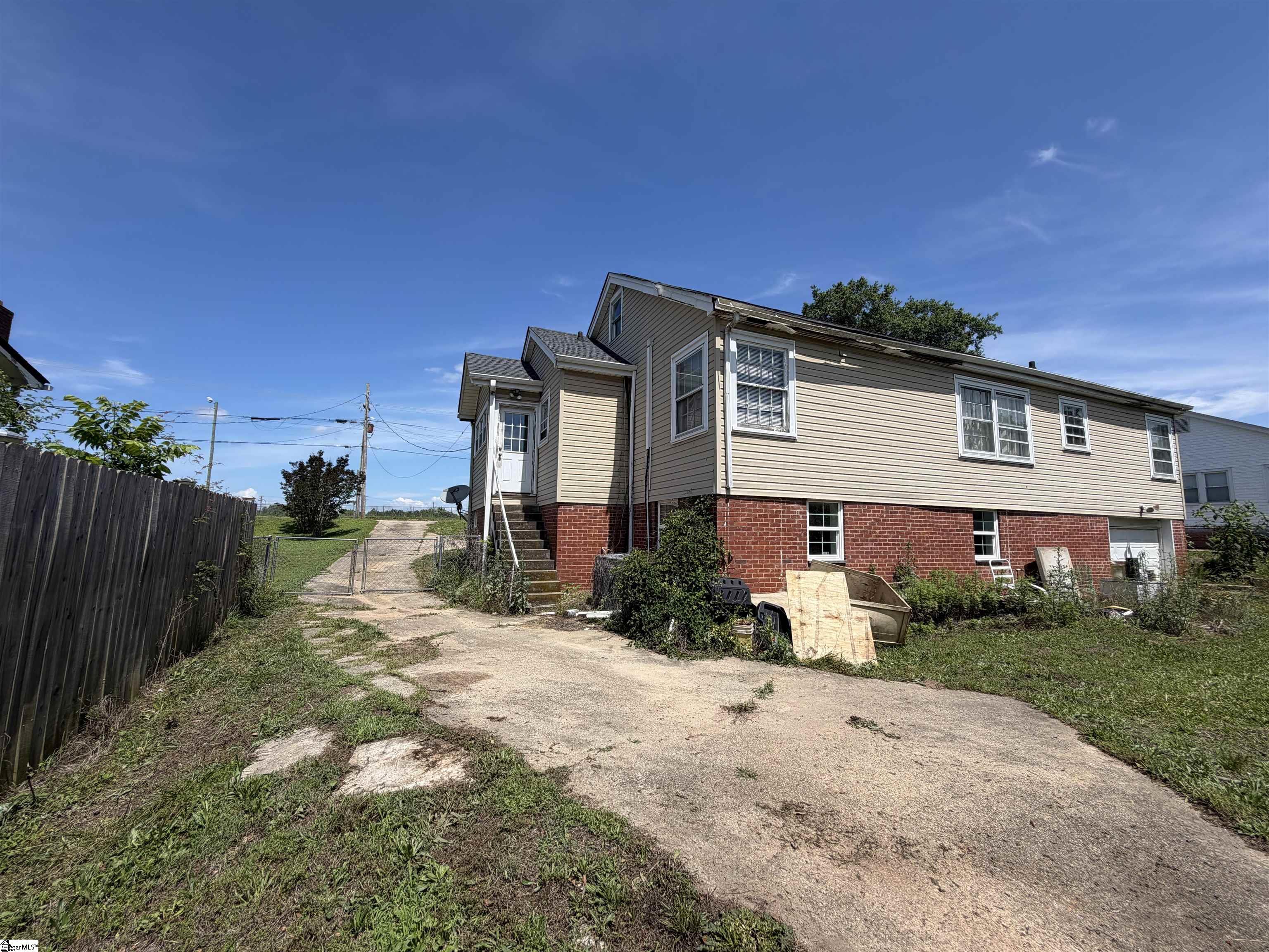 1909 Old Easley Bridge Road Greenville, SC 29611
