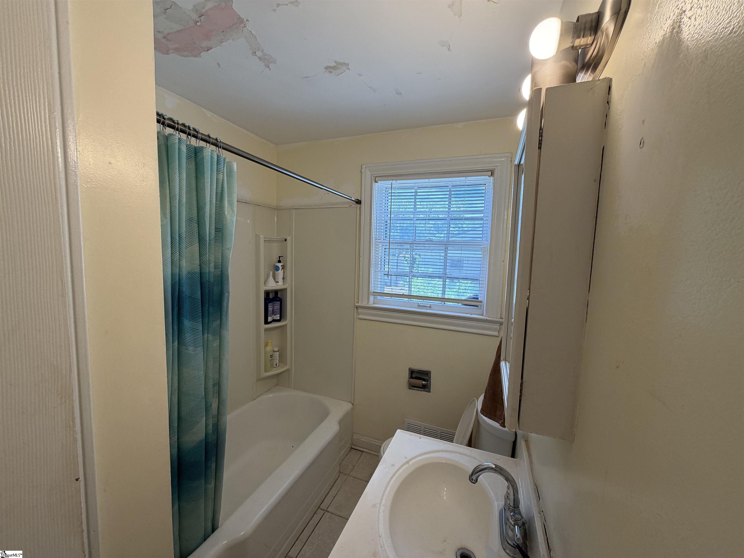 1909 Old Easley Bridge Road Greenville, SC 29611