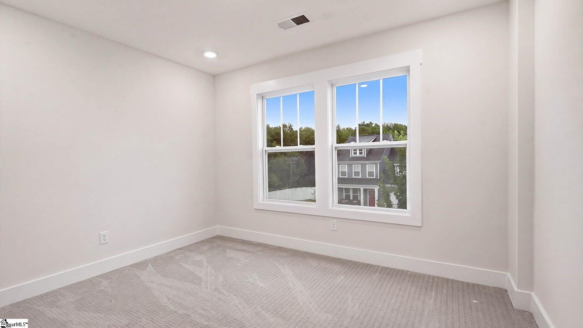 904 Tibetan Street Spartanburg, SC 29303