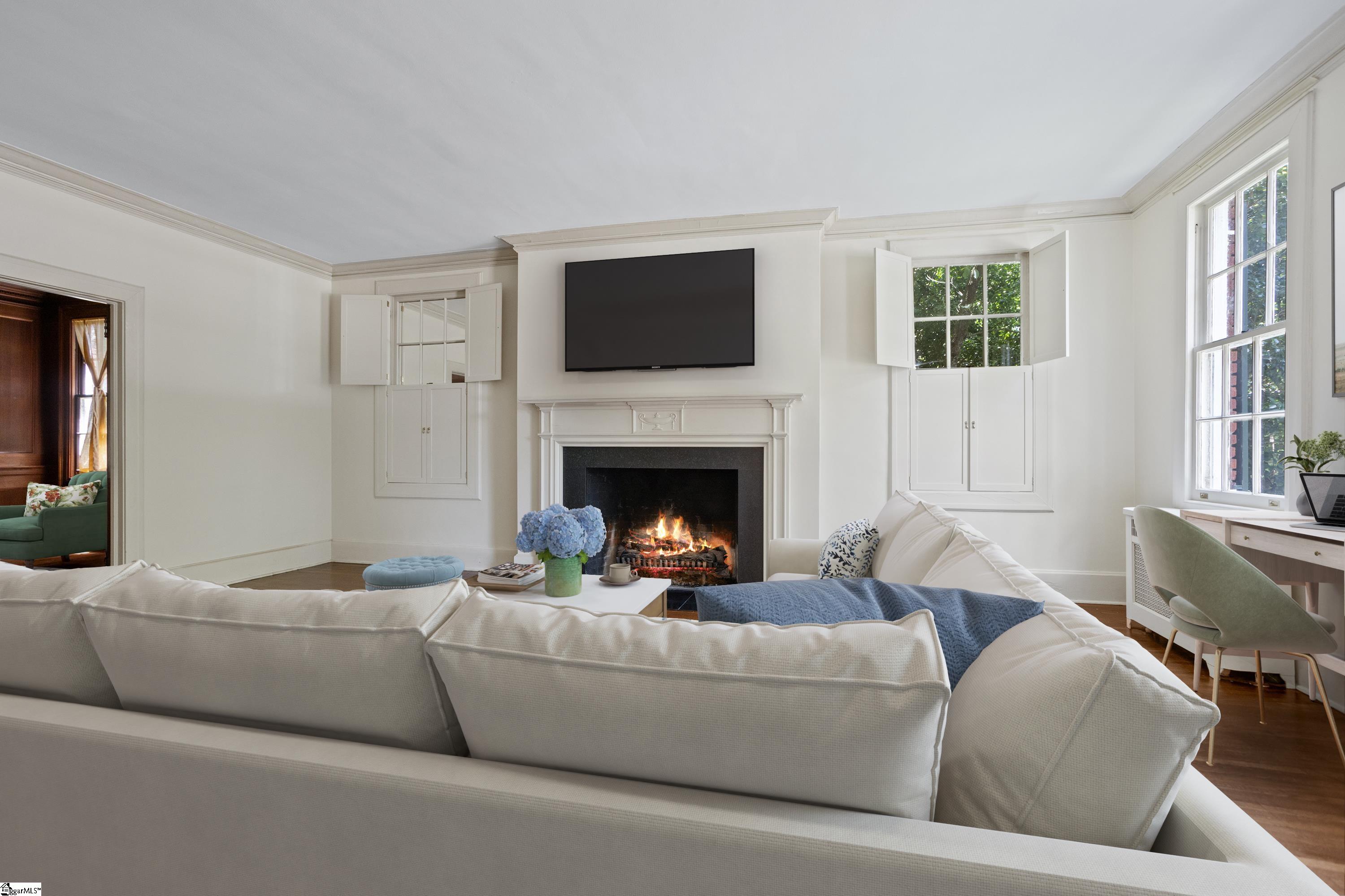 517 McDaniel Avenue Greenville, SC 29601