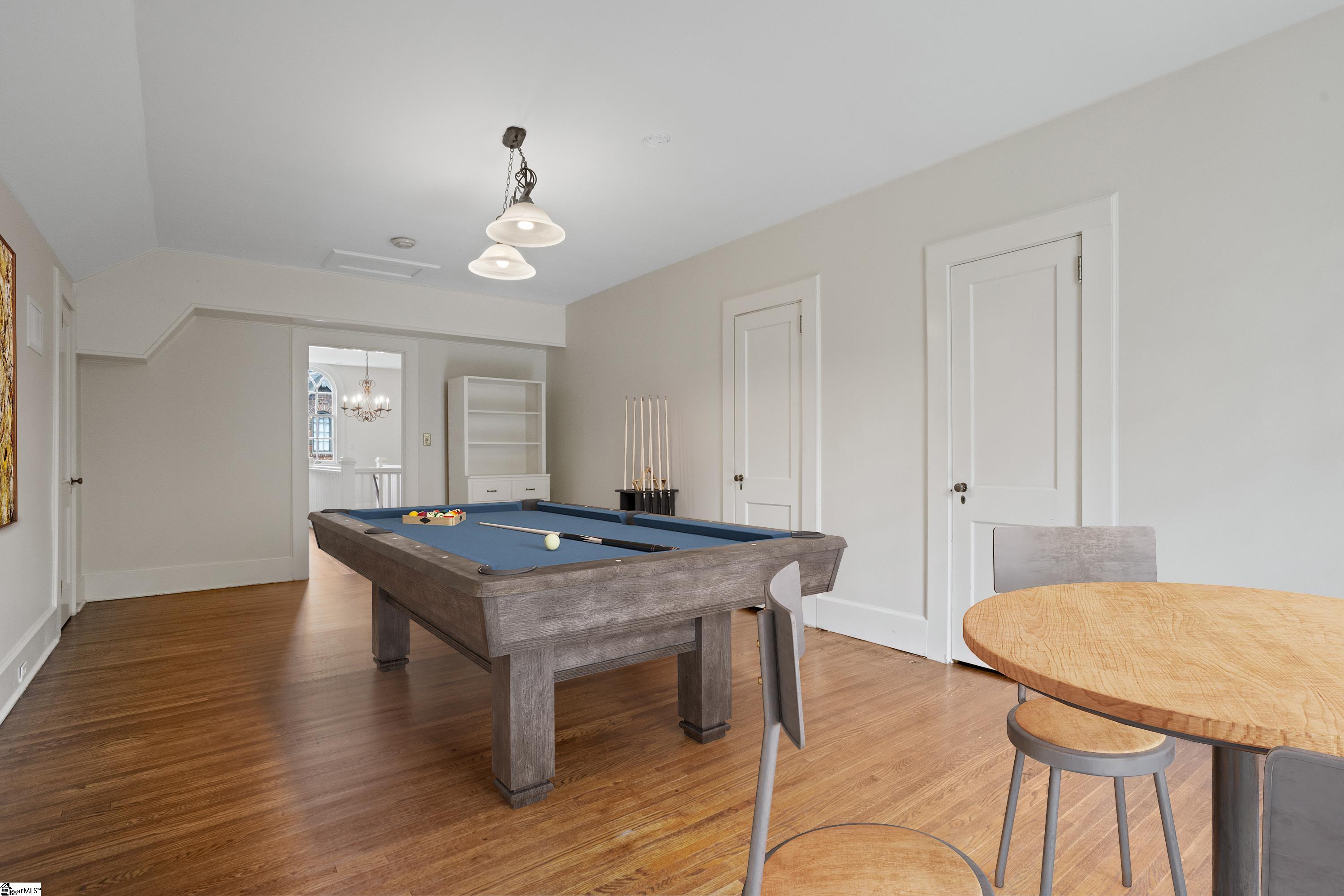 517 McDaniel Avenue Greenville, SC 29601