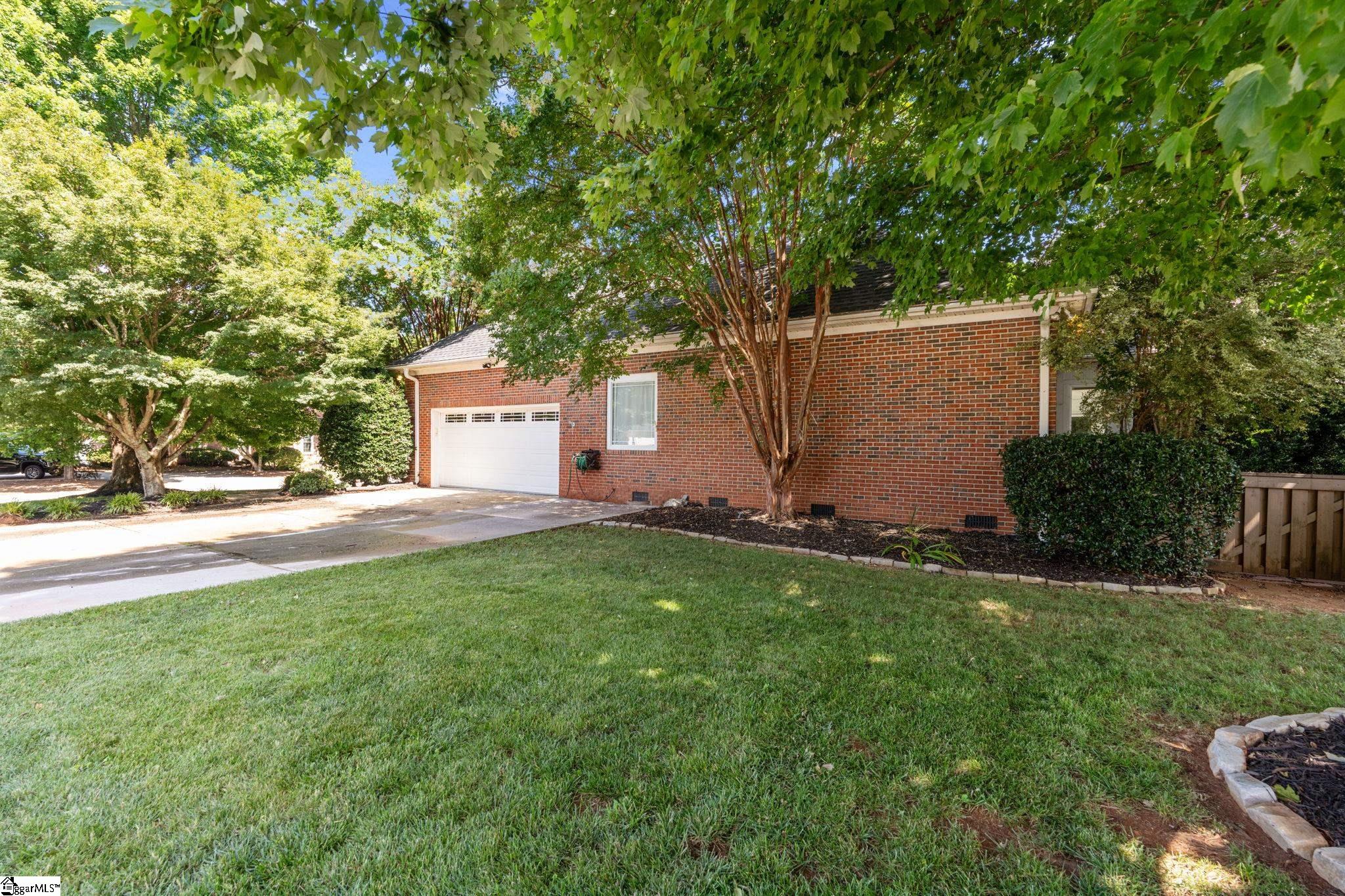 5 Kinross Row Greer, SC 29650