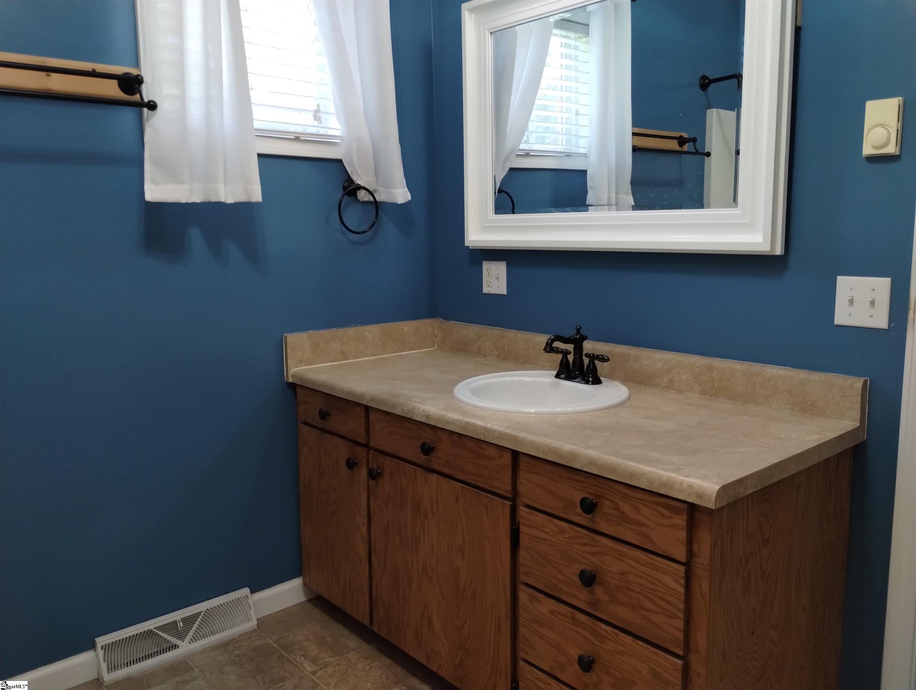 127 Eden Lane Central, SC 29630