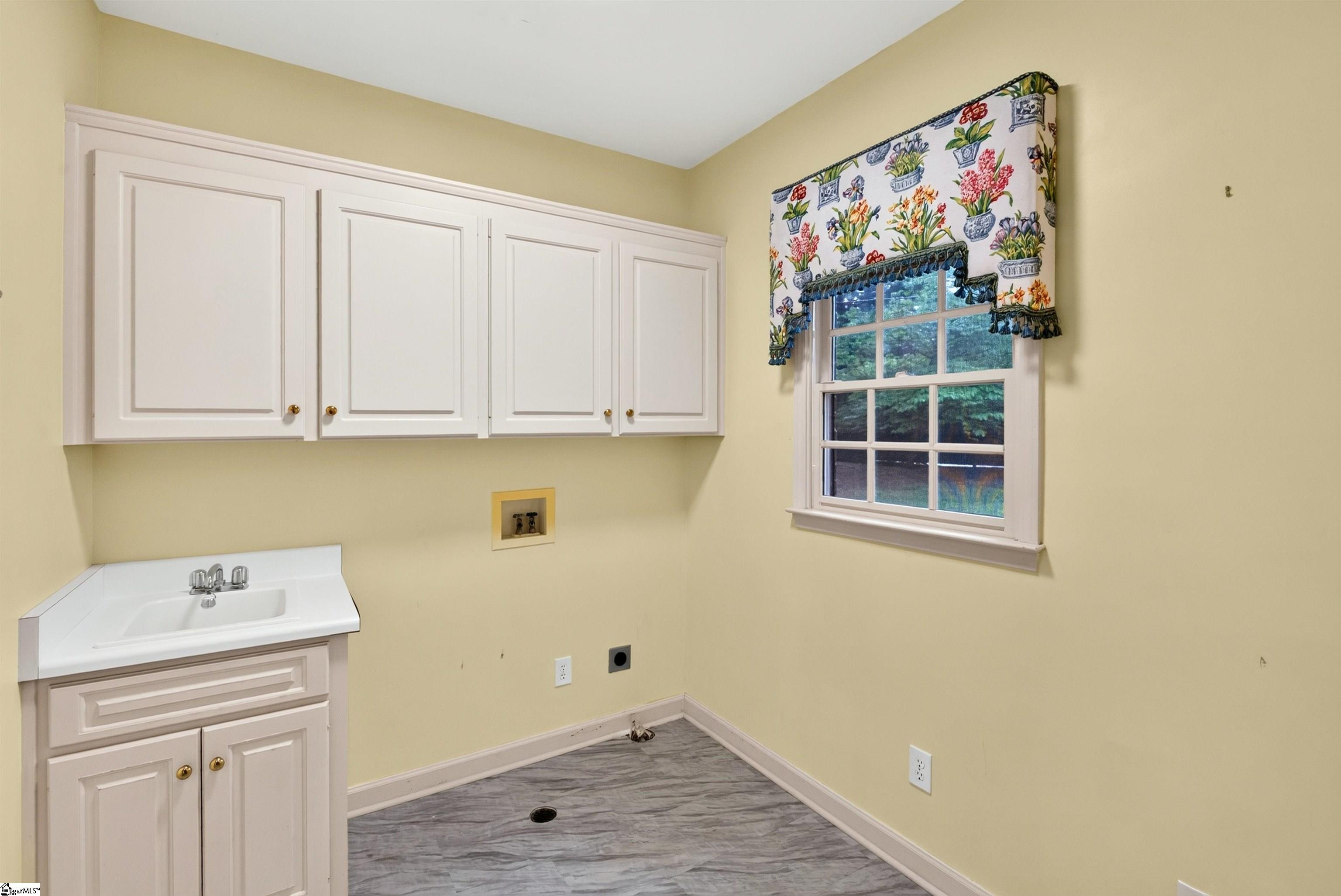 431 Willowbrook Drive Spartanburg, SC 29307