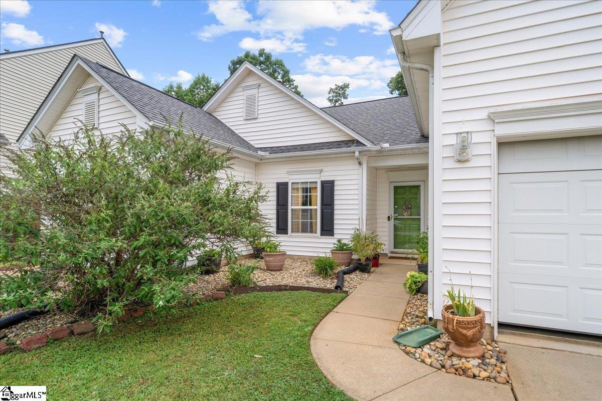 658 Timber Walk Drive Simpsonville, SC 29681