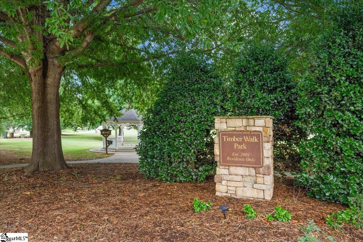 658 Timber Walk Drive Simpsonville, SC 29681