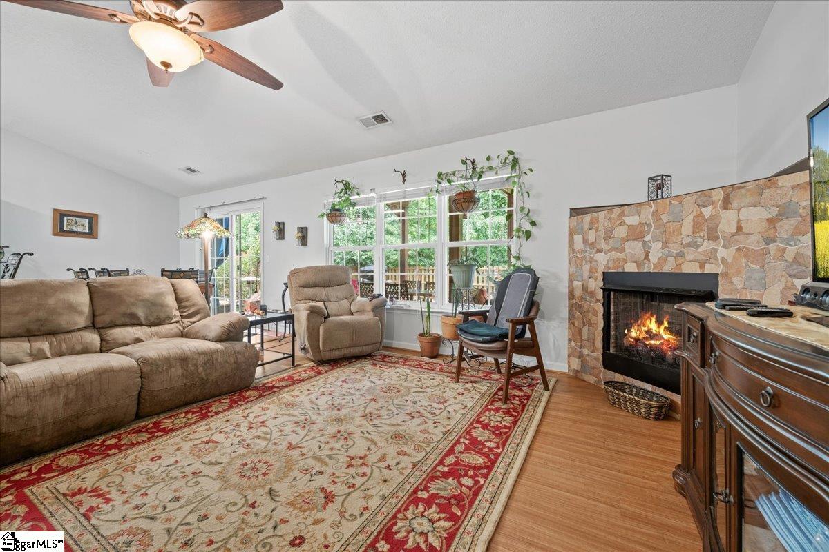 658 Timber Walk Drive Simpsonville, SC 29681