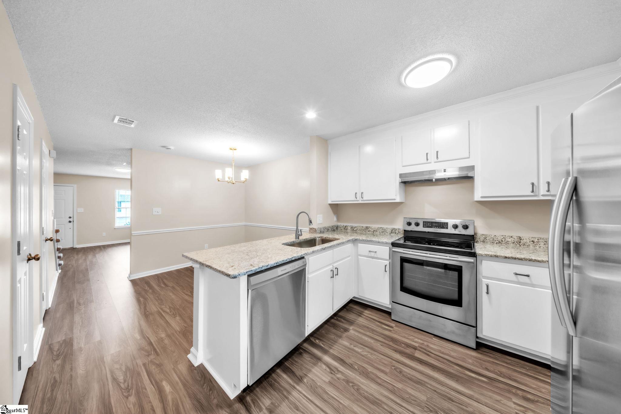 404 W Townes Court Spartanburg, SC 29301