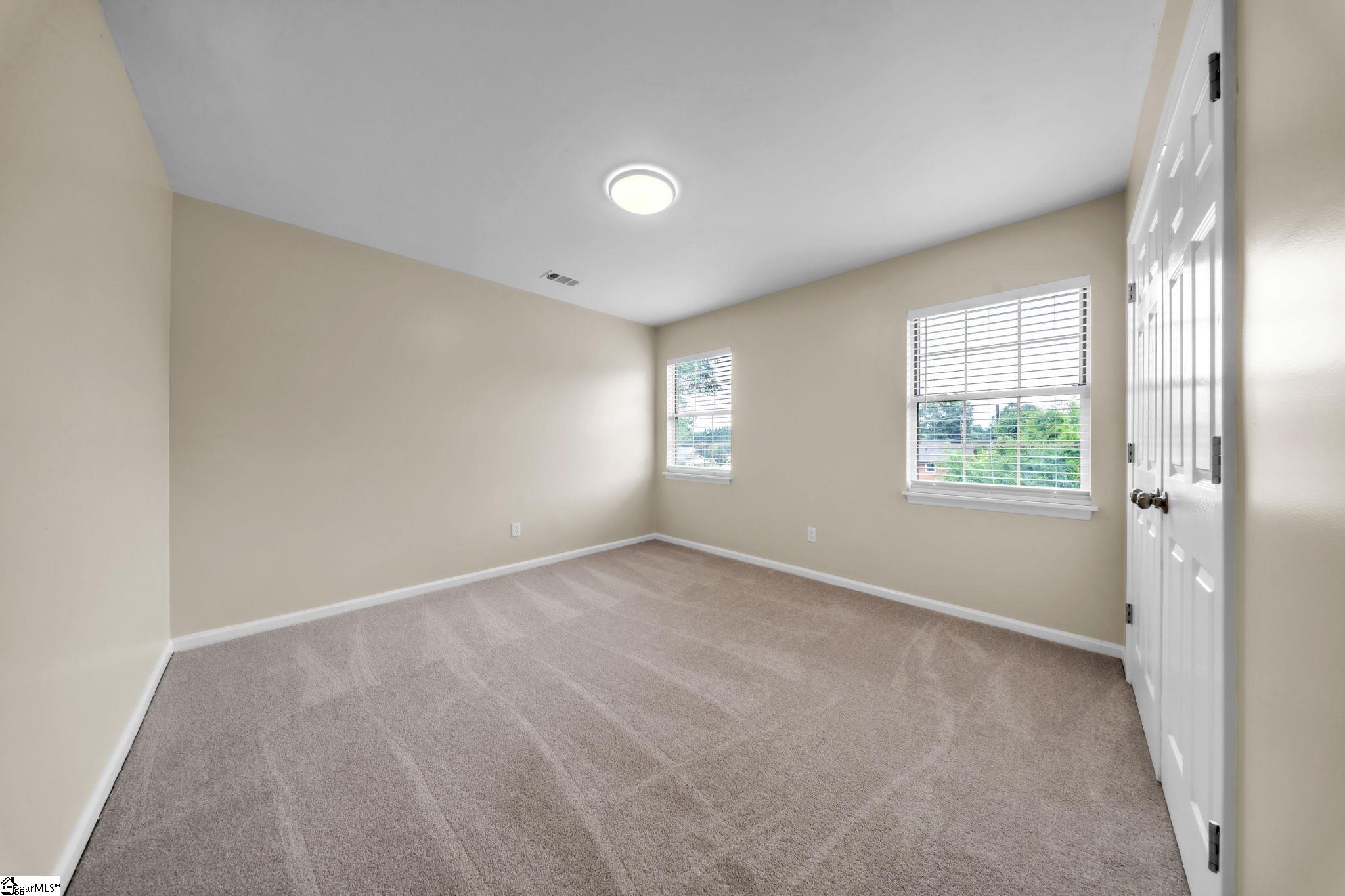 404 W Townes Court Spartanburg, SC 29301