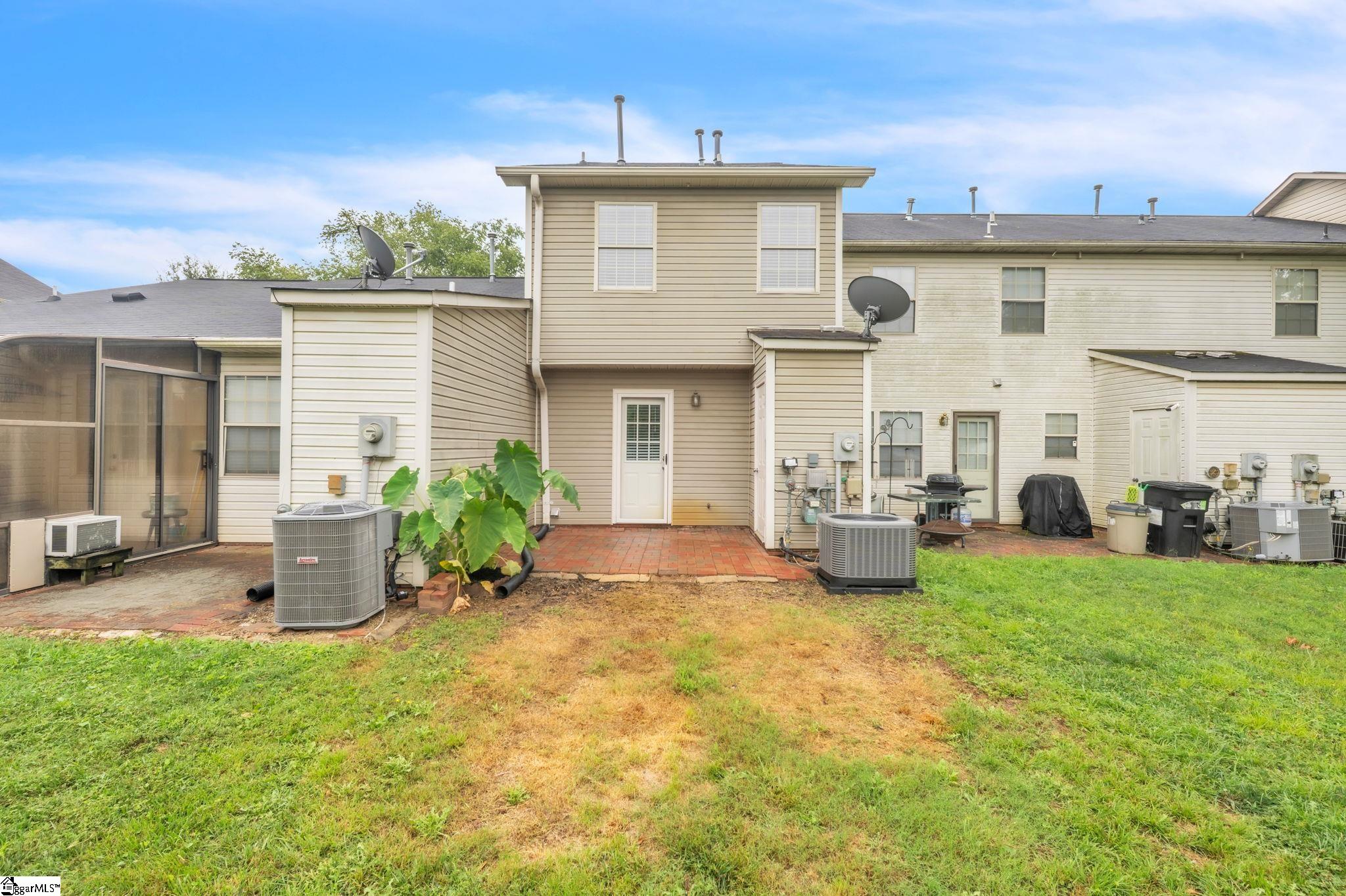 404 W Townes Court Spartanburg, SC 29301