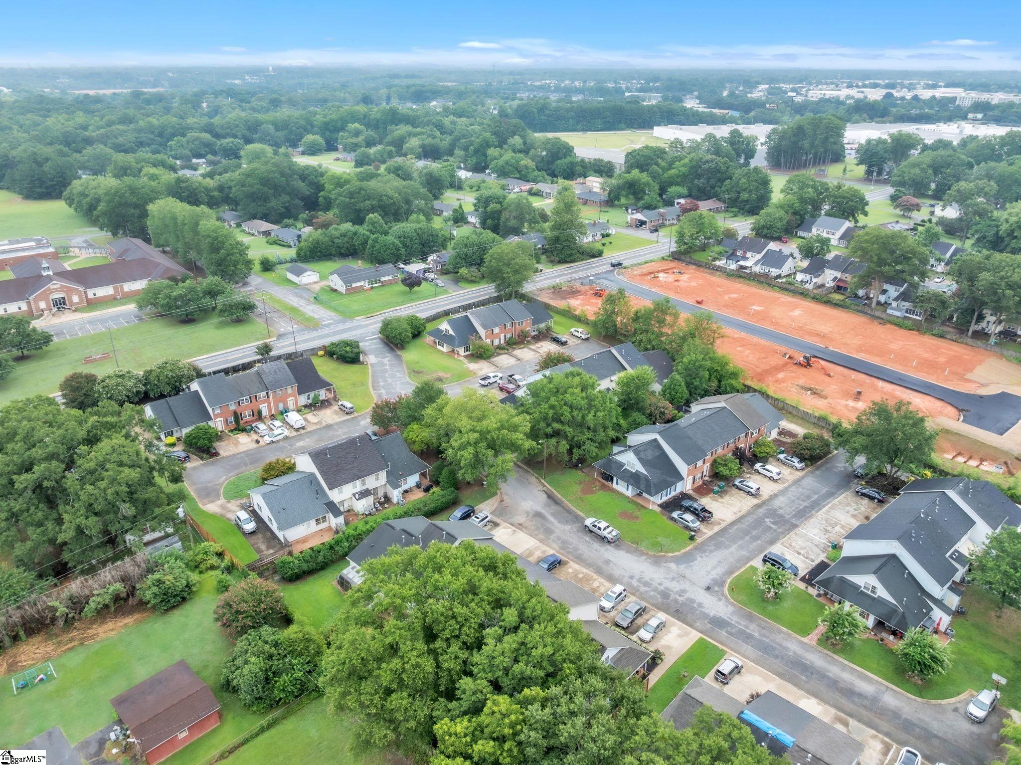 404 W Townes Court Spartanburg, SC 29301
