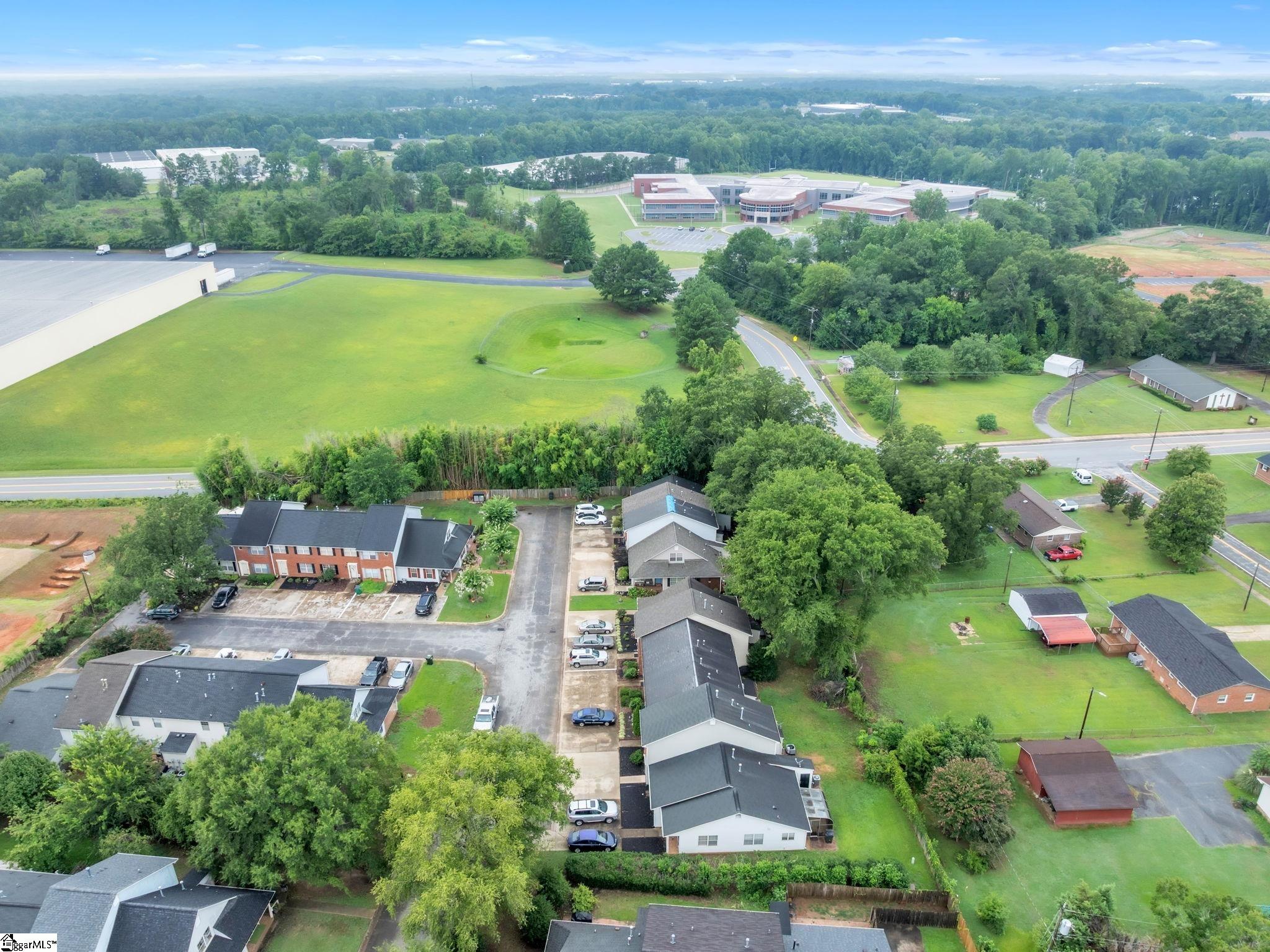404 W Townes Court Spartanburg, SC 29301