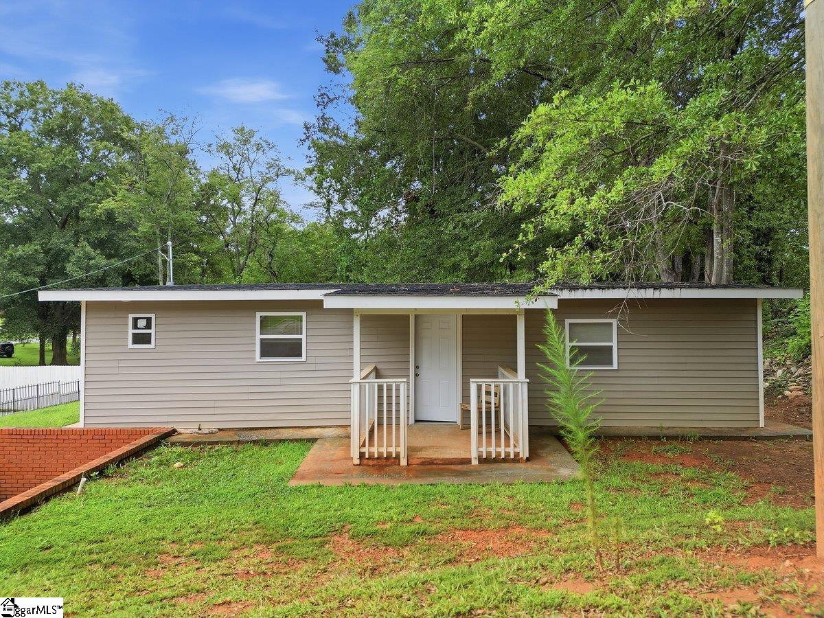 106 Pershing Street Spartanburg, SC 29302