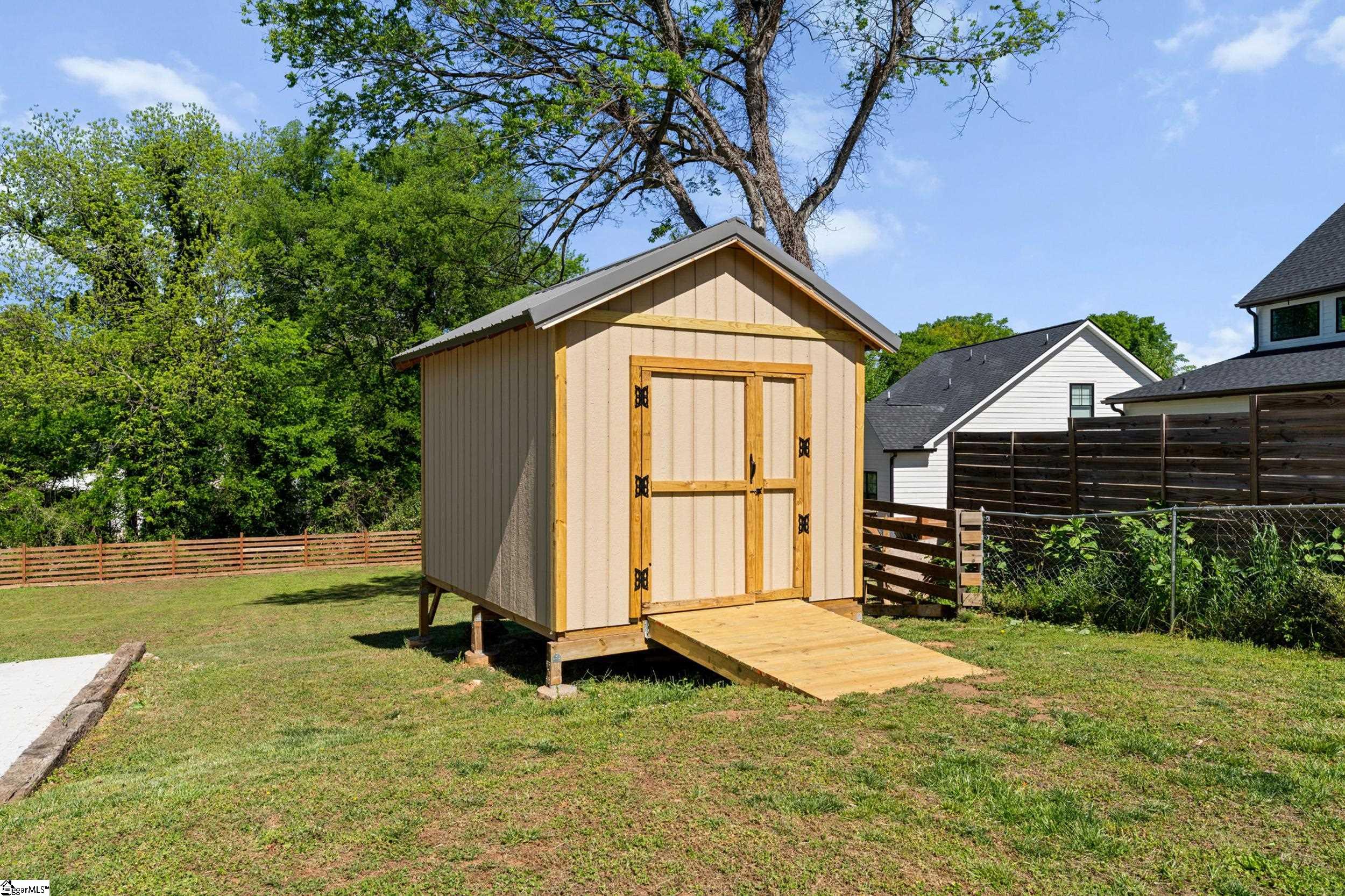 904 Anderson Road Greenville, SC 29601