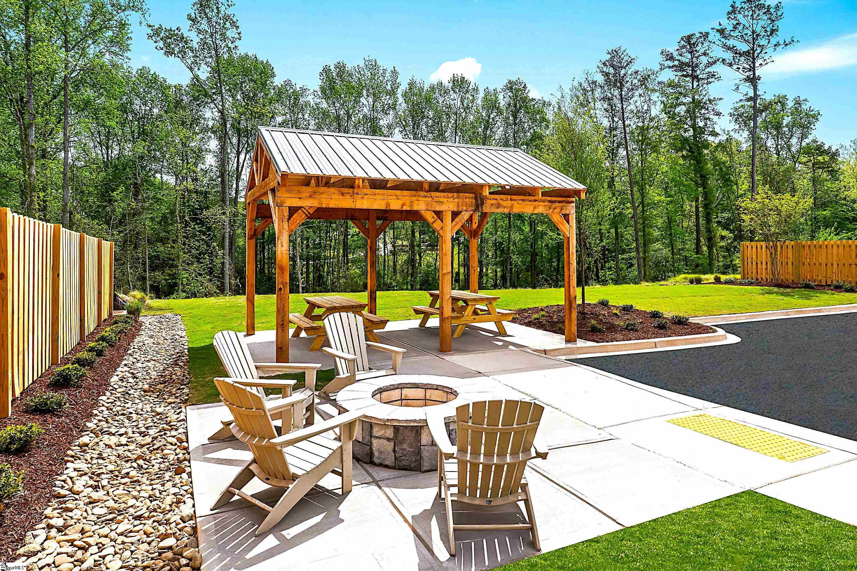 17 Buster Alice Way Piedmont, SC 29673