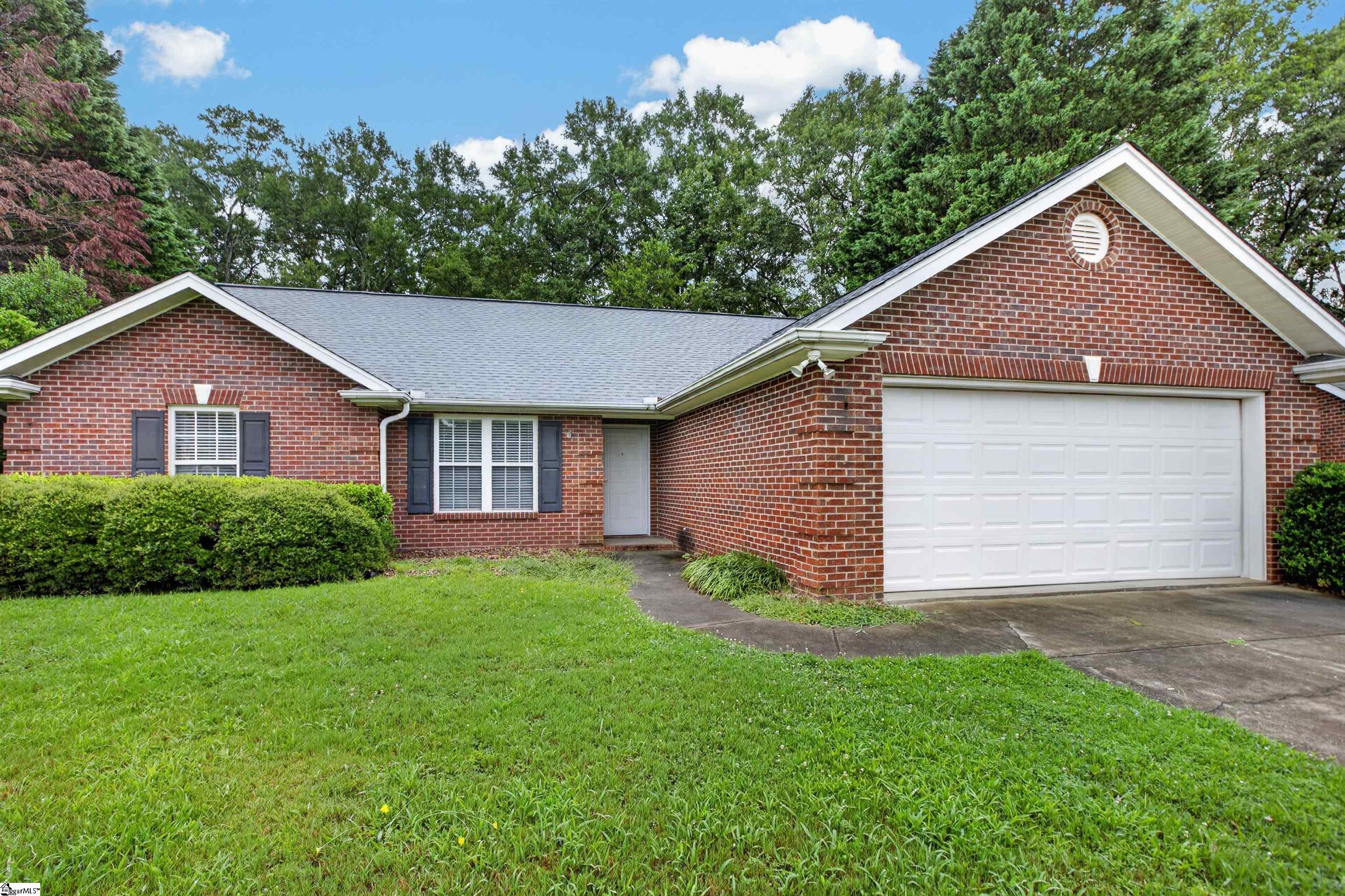 207 Baldwin Pines Court Simpsonville, SC 29680