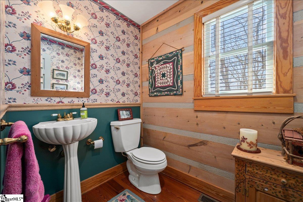 512 Doe Run Pickens, SC 29671