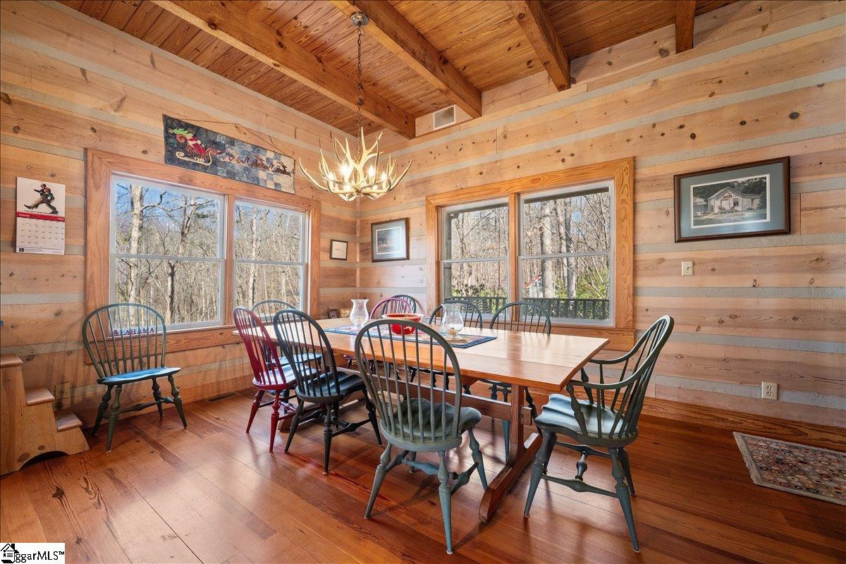 512 Doe Run Pickens, SC 29671