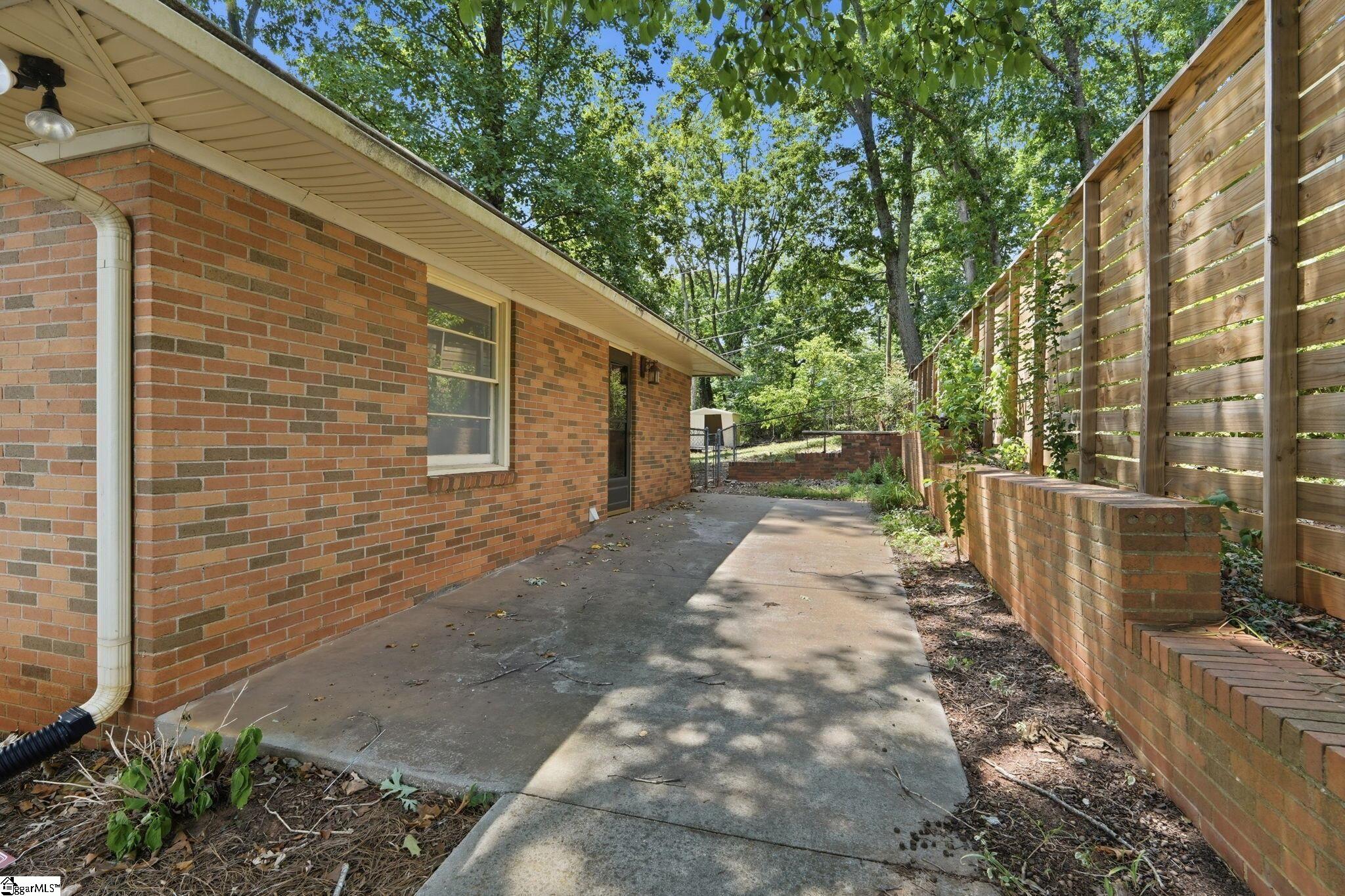109 Club View Drive Greenville, SC 29609