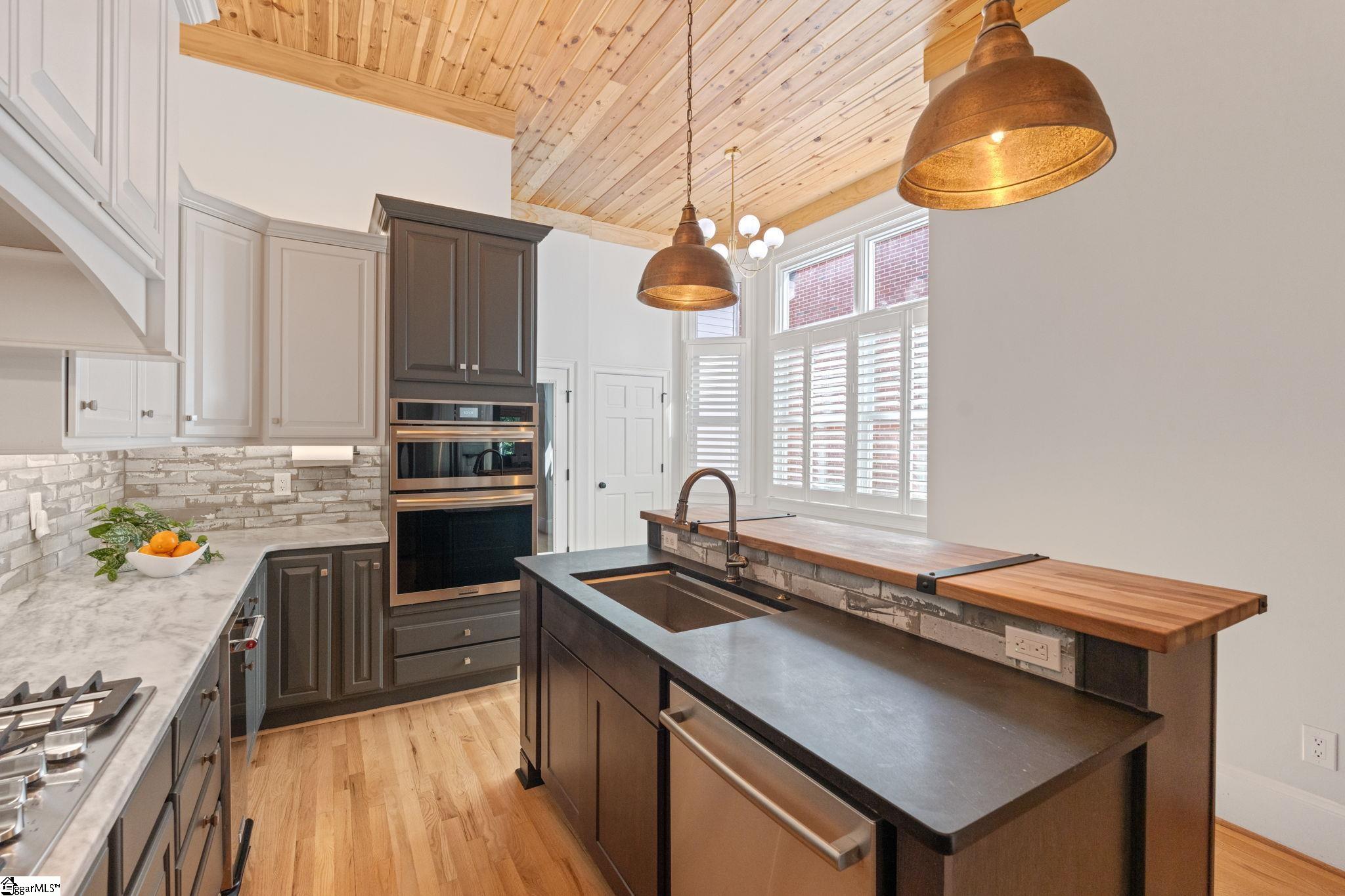 1400 Thornblade Boulevard UNIT Unit 28 Greer, SC 29650