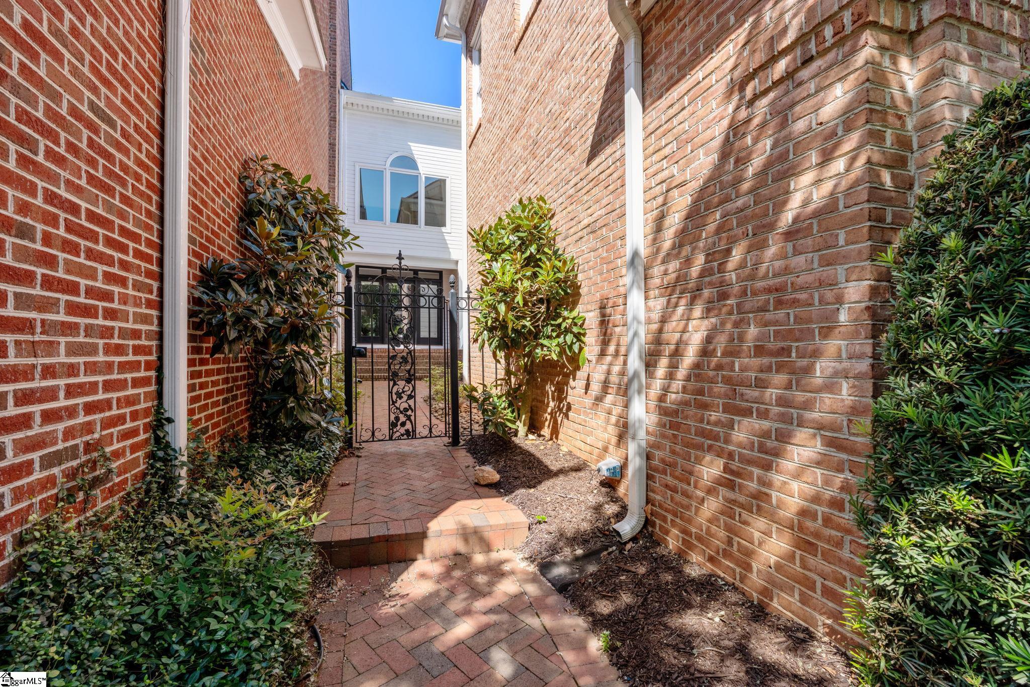 1400 Thornblade Boulevard UNIT Unit 28 Greer, SC 29650
