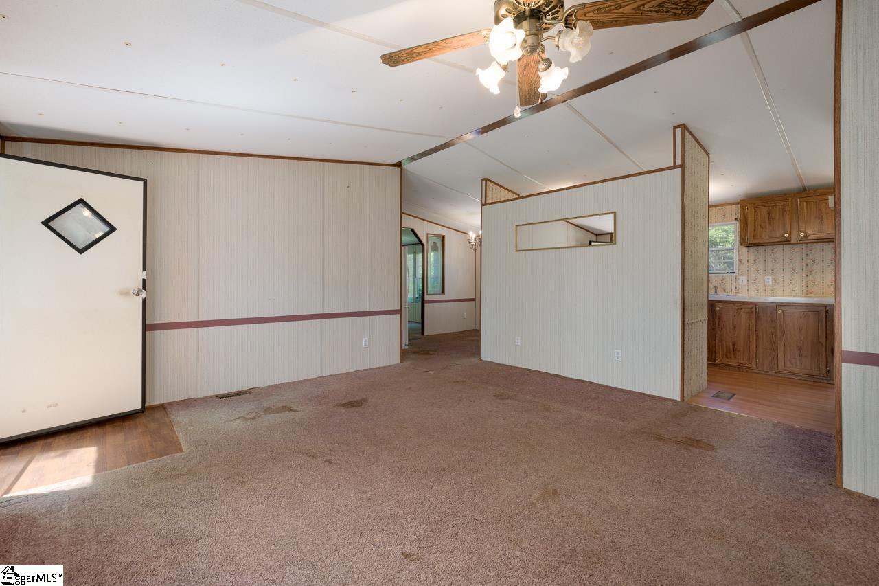 1285 Hampton Road Inman, SC 29349