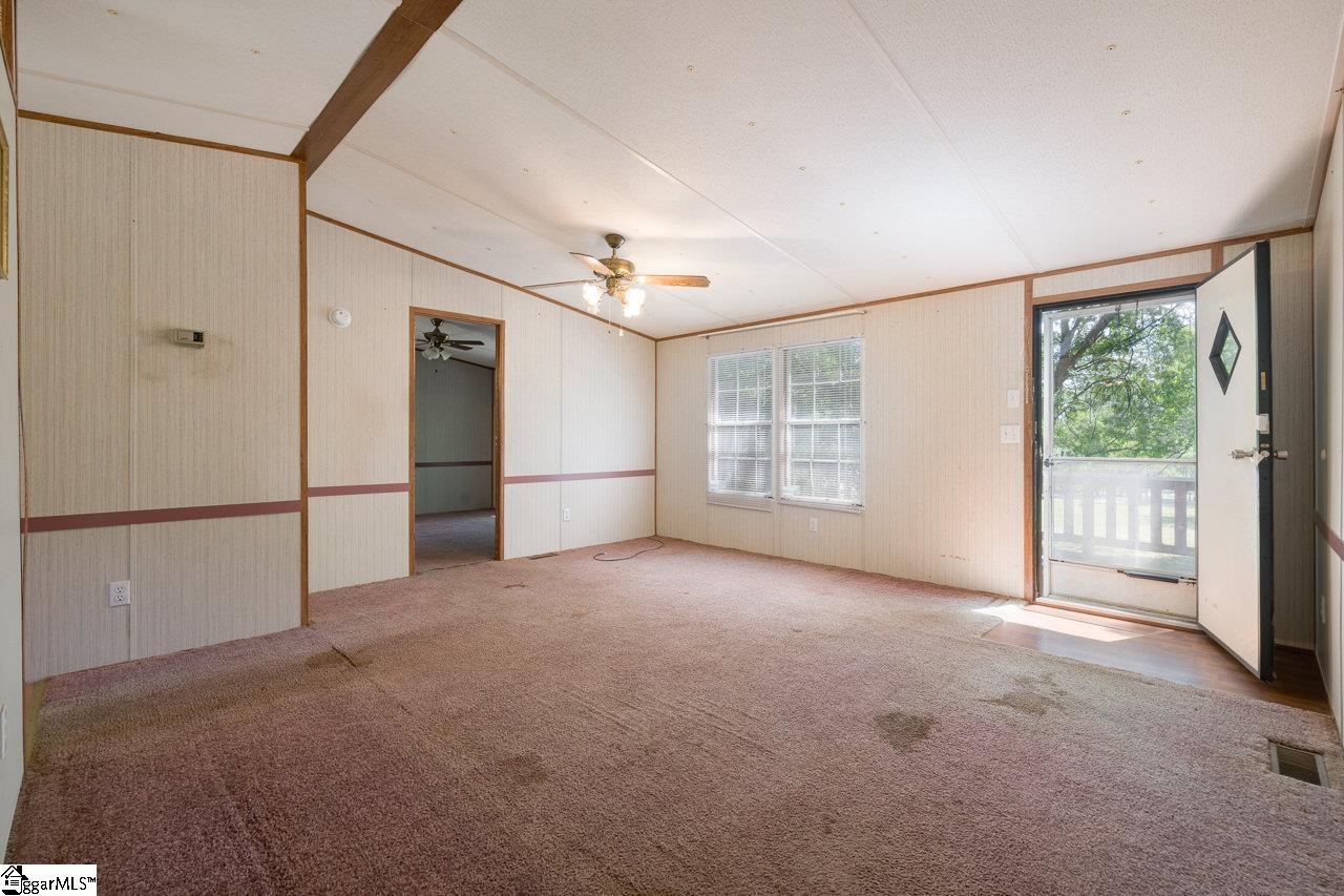1285 Hampton Road Inman, SC 29349