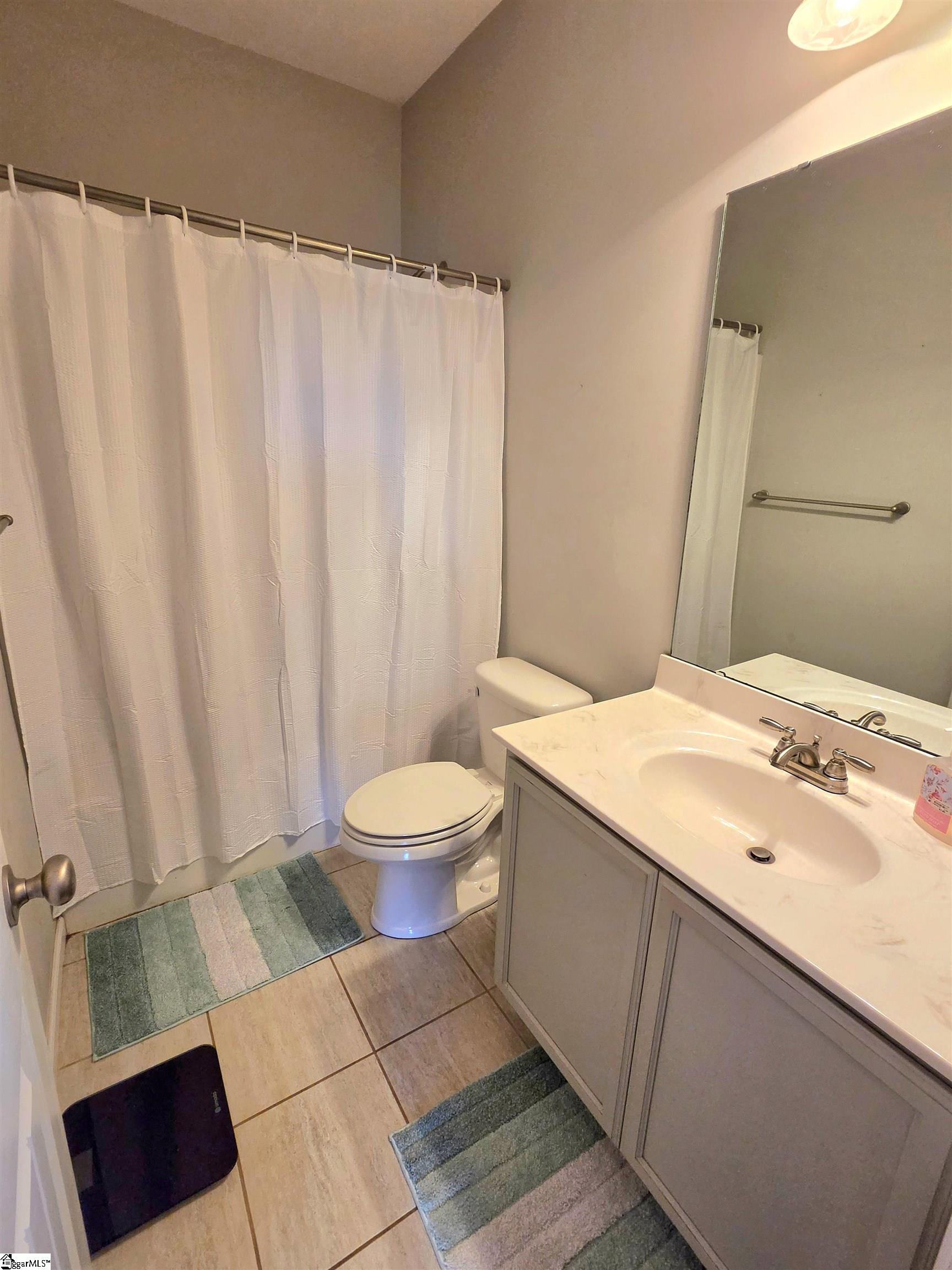 112 S Glassy Mountain Road Landrum, SC 29365