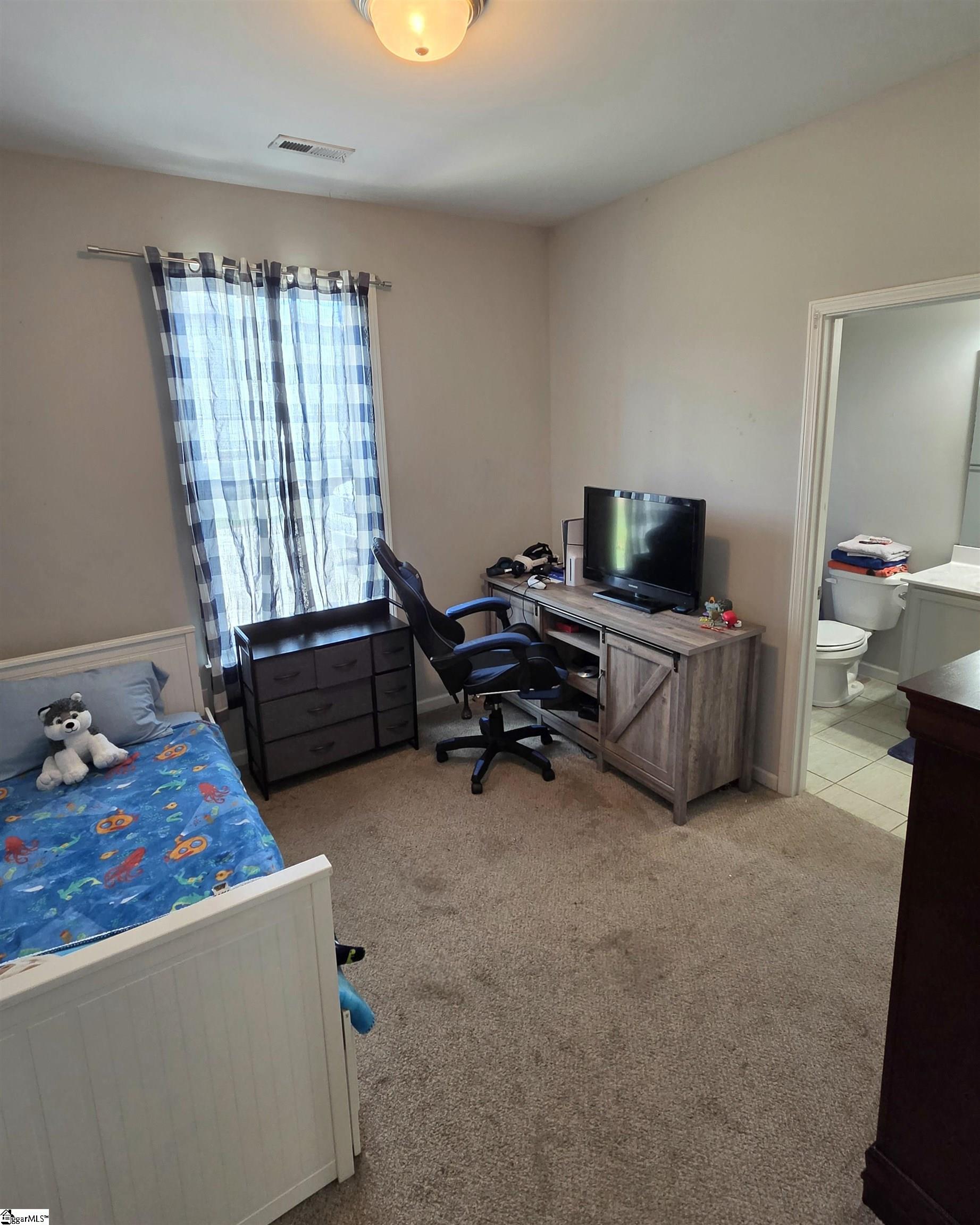 112 S Glassy Mountain Road Landrum, SC 29365