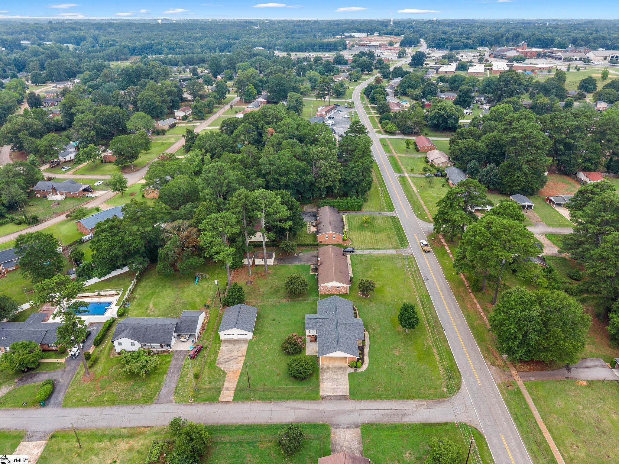 1303 Springfield Road Boiling Springs, SC 29316