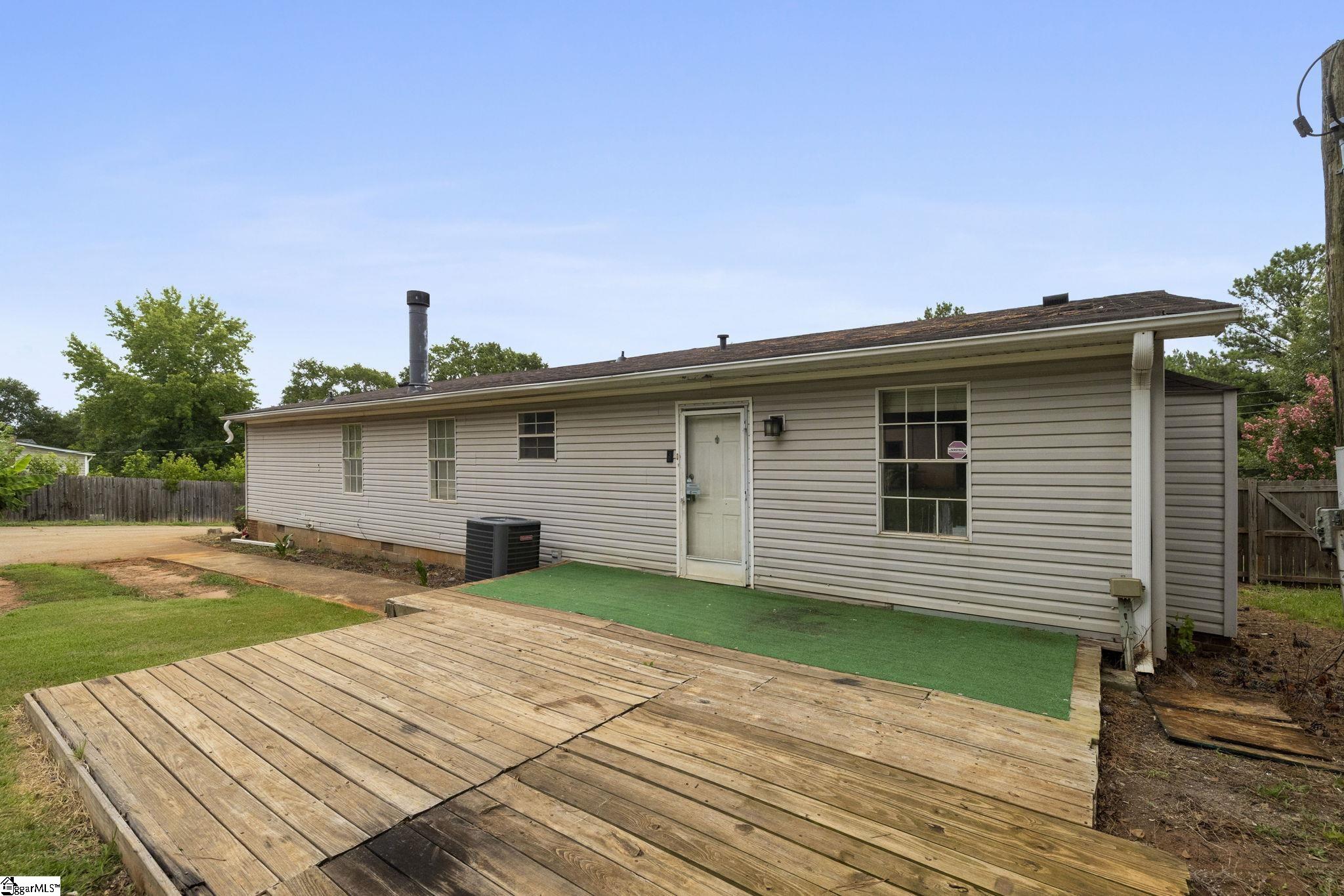 426 Old Dunham Bridge Road Greenville, SC 29611-7214