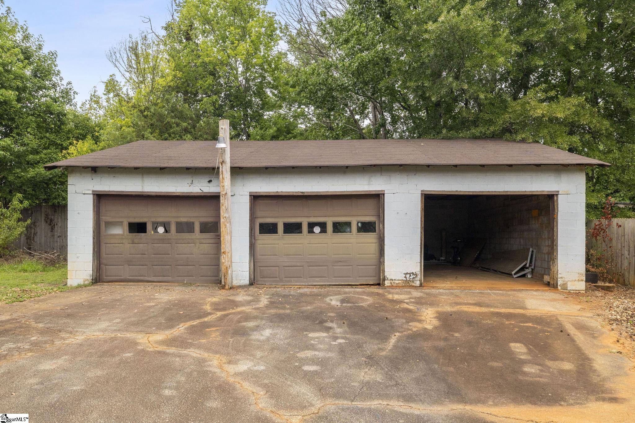 426 Old Dunham Bridge Road Greenville, SC 29611-7214