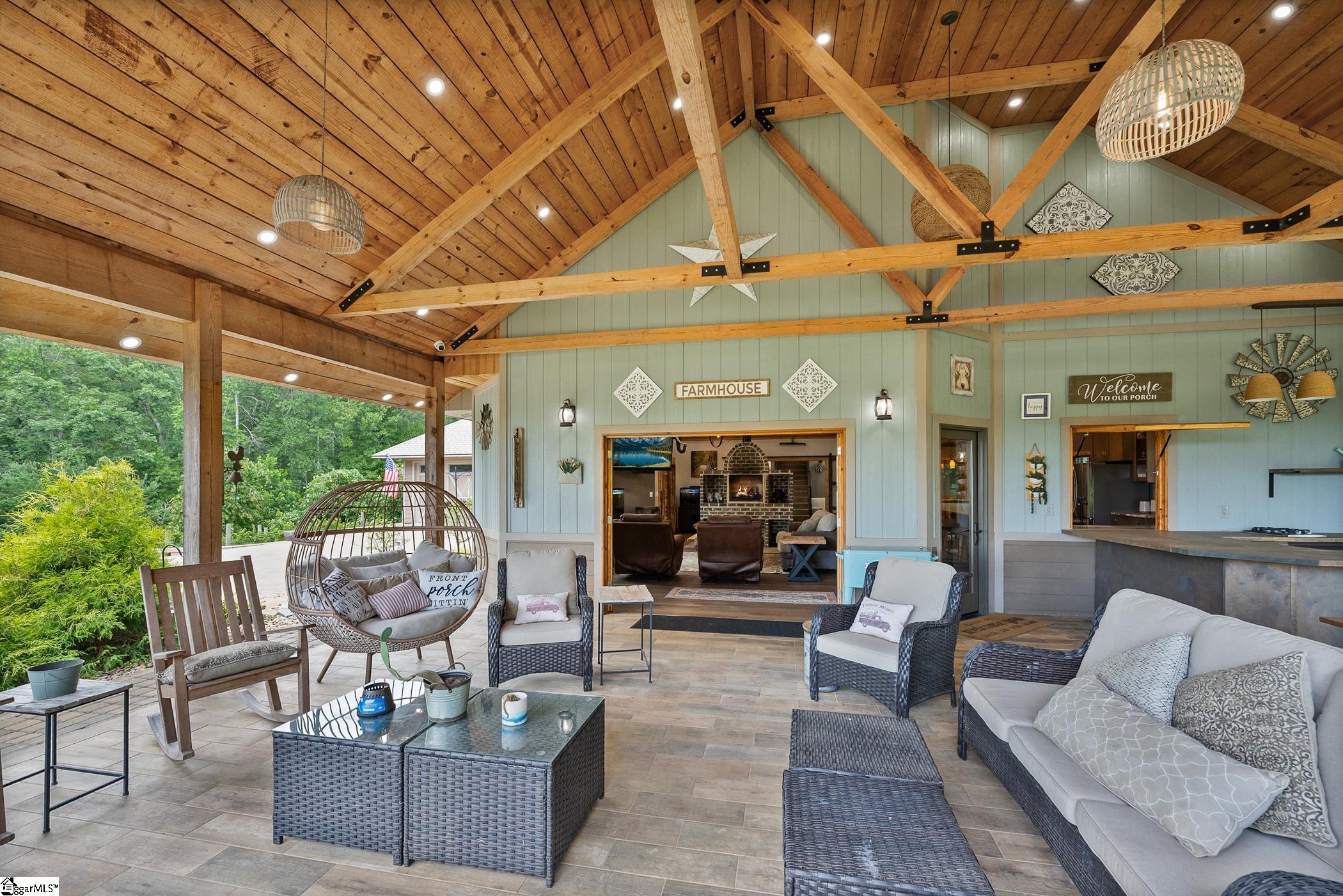 183 Little Eastatoee Road Sunset, SC 29685