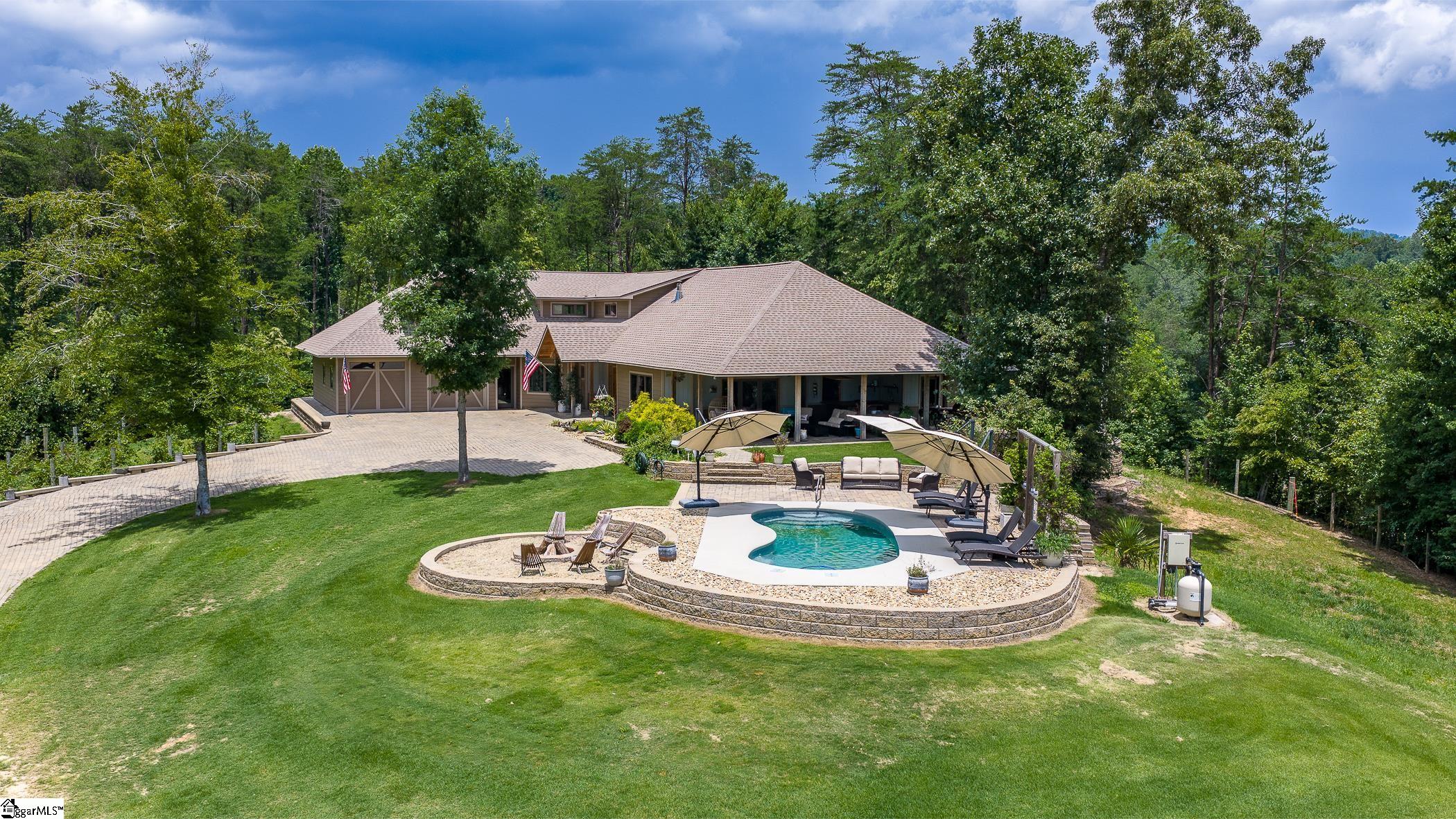 183 Little Eastatoee Road Sunset, SC 29685
